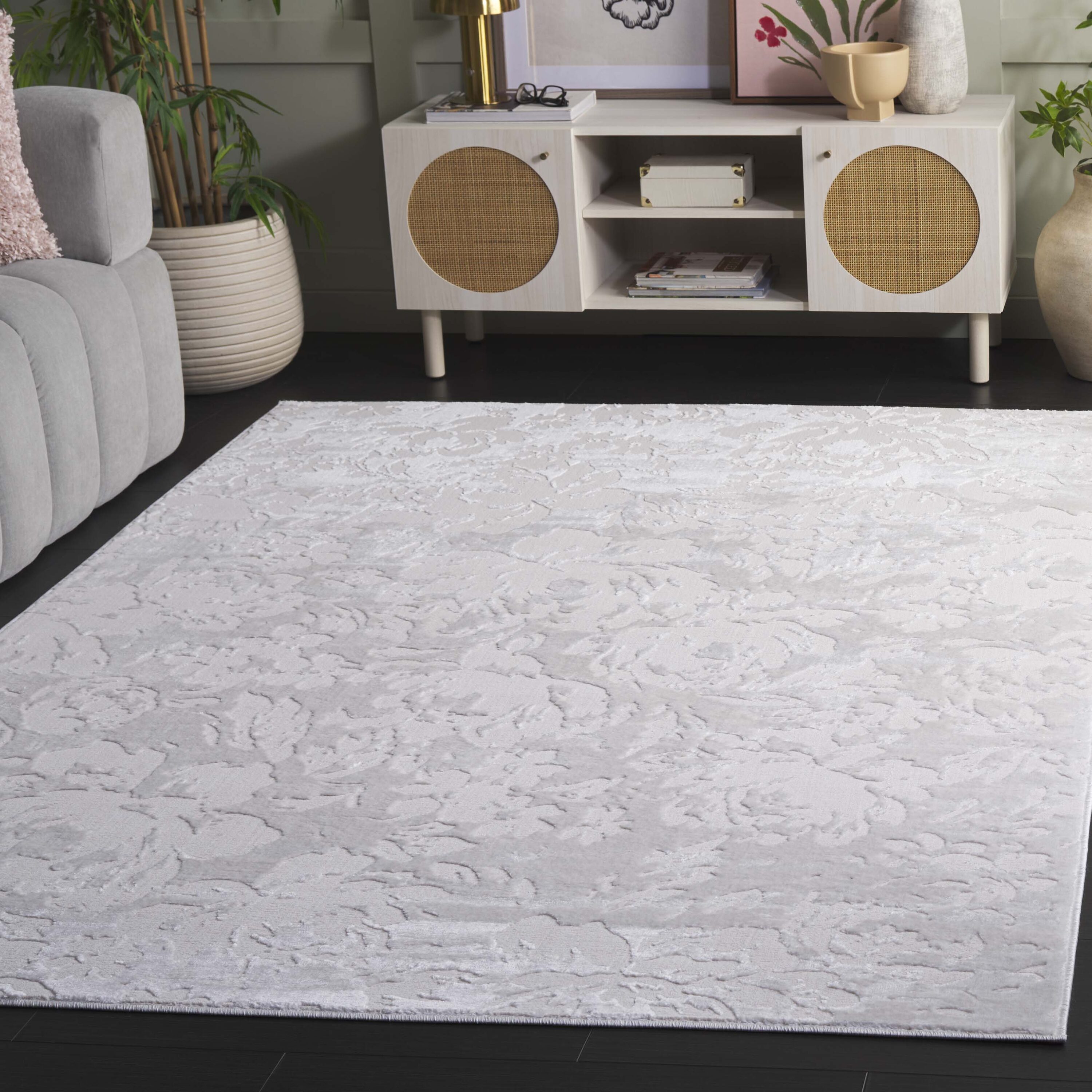 Saylor 117A Ivory 4 x 6 Rectangular Area rug