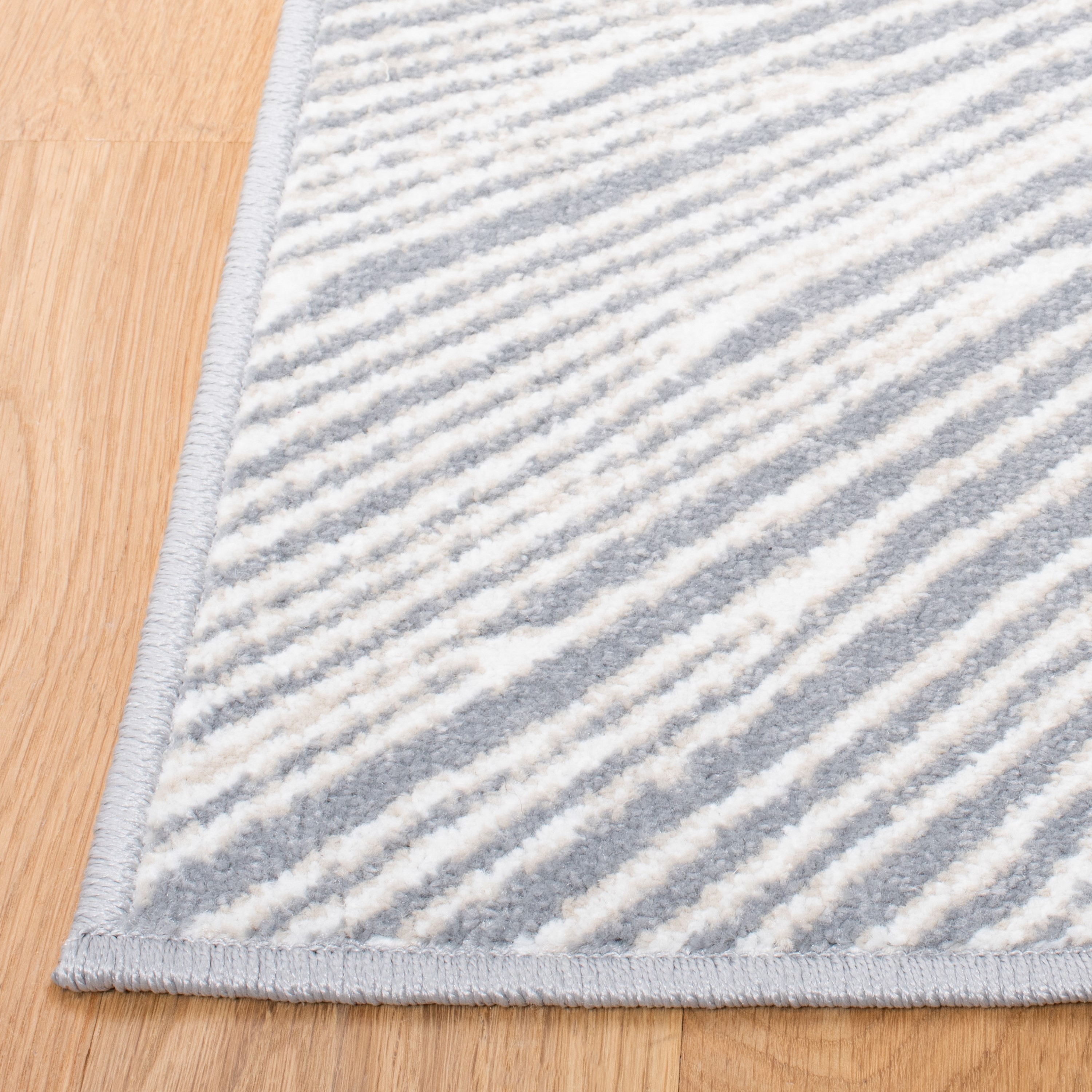 Safavieh BMT136F-7SQ rugs - View #3