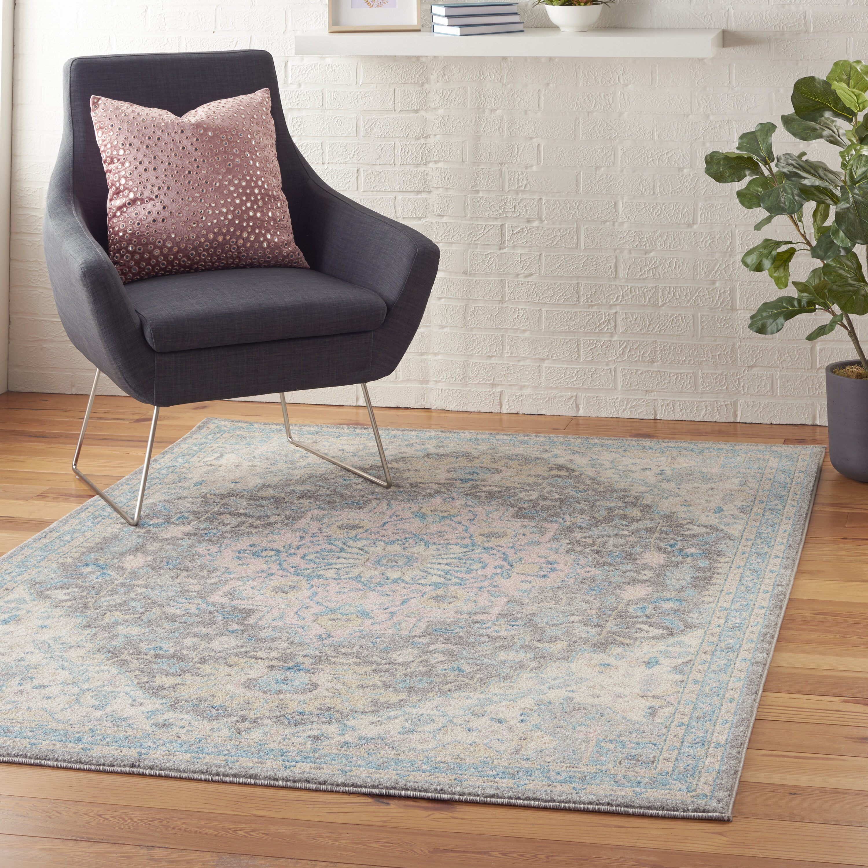 Elegant Light Grey and Pink Medallion Synthetic Rug 4' x 6'