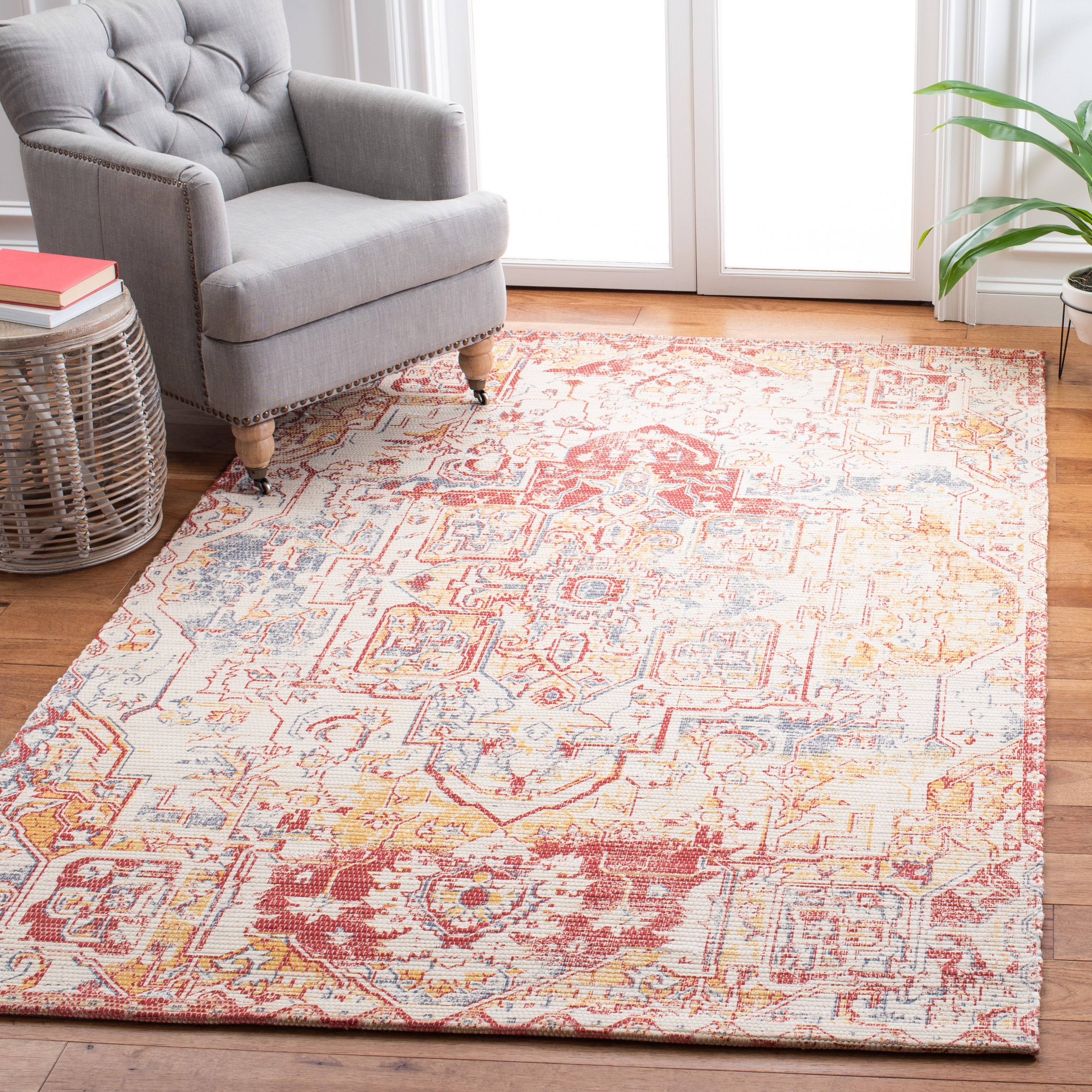 Safavieh SFN621Q-4 Saffron Kota 4 x 6 (ft) Loomed Polyester Red/Creme Rectangular Indoor Distressed/Overdyed Bohemian/Eclectic Area rug