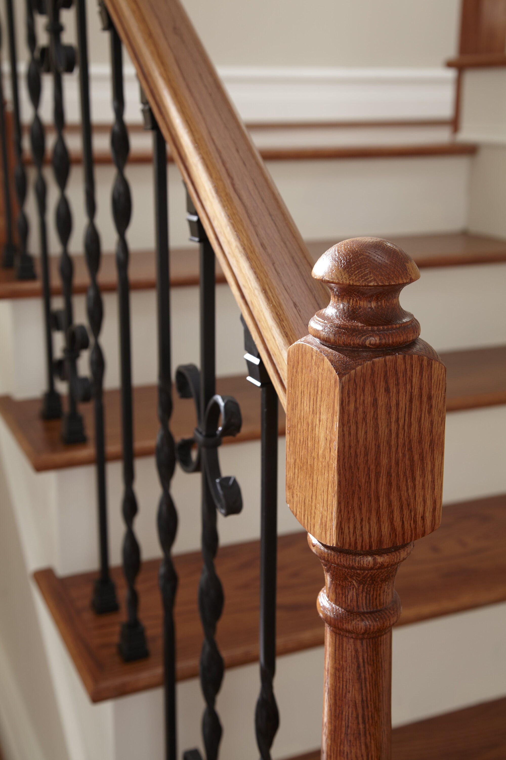 Crown Heritage BC4989222FB Interior-Stairpart-Balusters - View #7