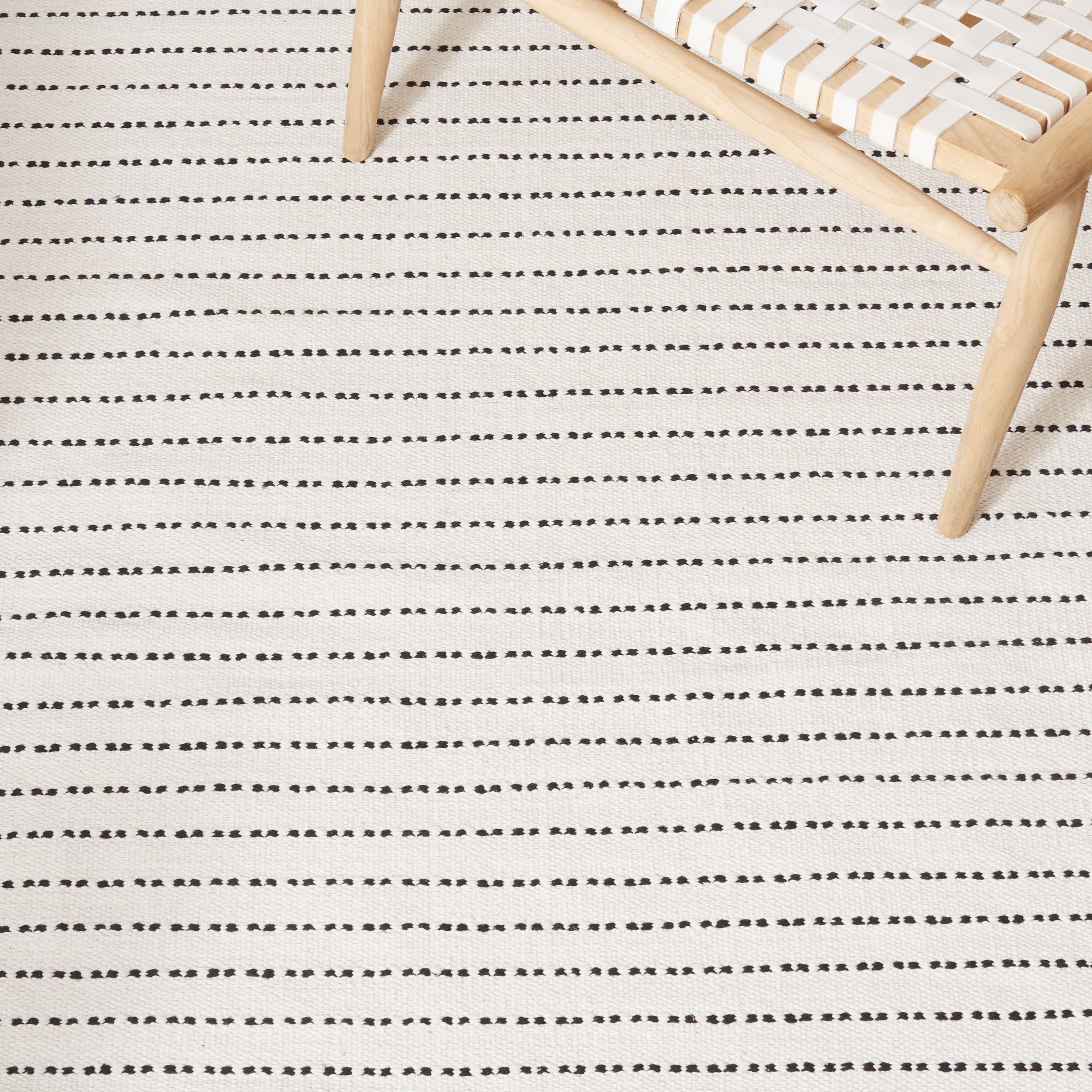 Ivory and Black Wool Flat Woven Handmade Reversible Area Rug, 5'x8'
