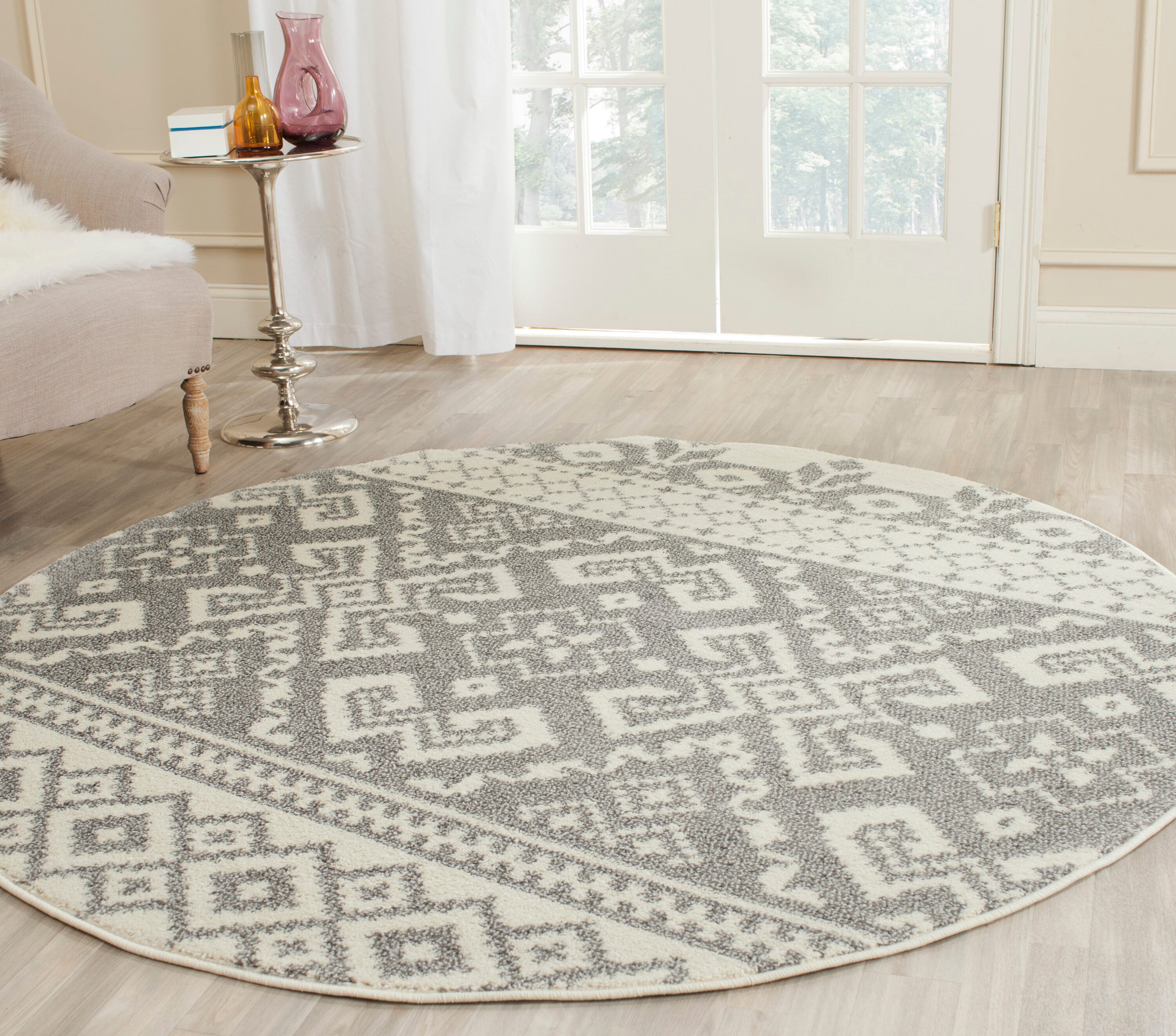 Safavieh ADR107B-6R Adirondack Taos 6 x 6 (ft) Loomed Polypropylene Ivory/Silver Round Indoor Lodge Area rug