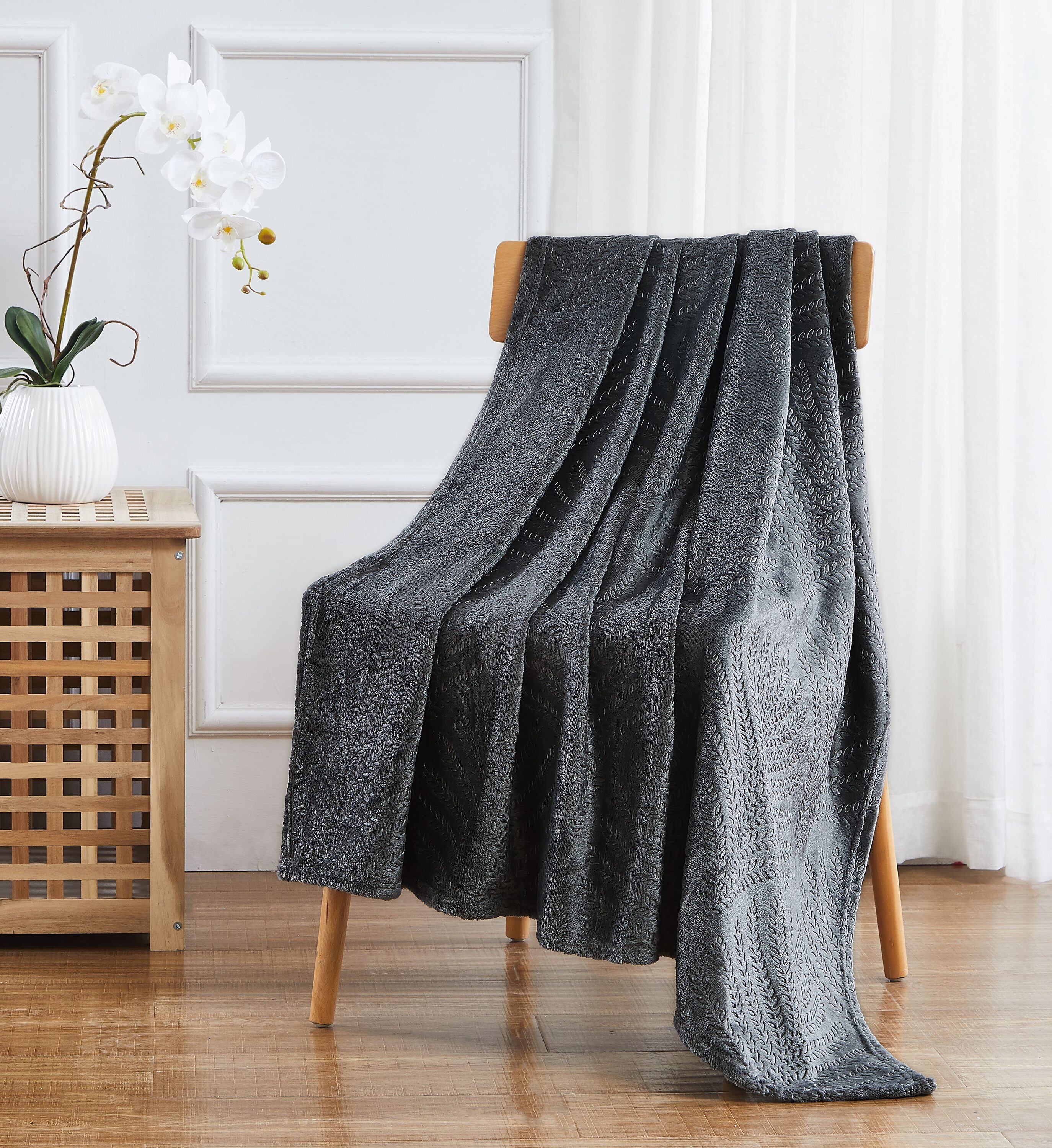 KATE AURORA Floral Ferns Shabby Chic Styled Oversized Ultra Soft and Plush Accent Throw Blanket Charcoal