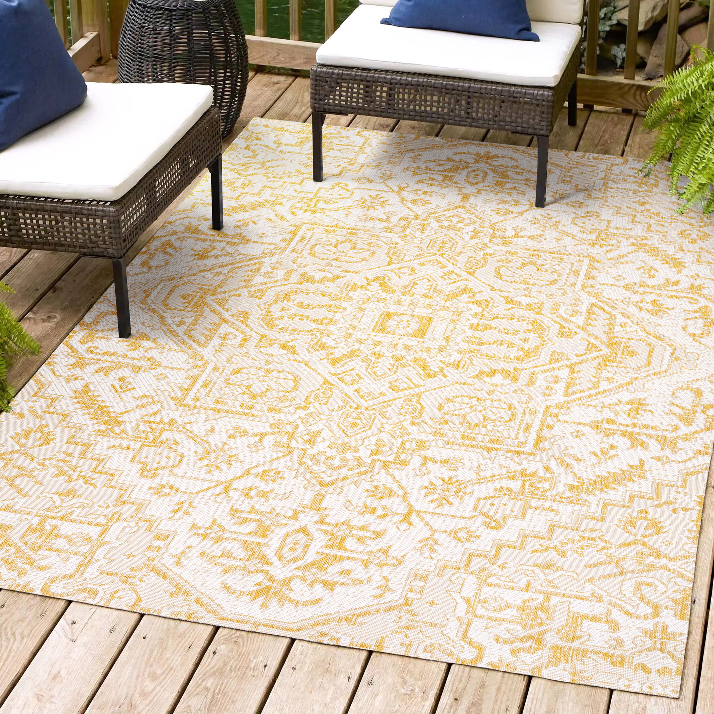 JONATHAN  Y SMB105H-5 Santa Monica Estrella Textured Weave 5 x 8 (ft) Loomed Polypropylene Cream/Yellow Rectangular Indoor/Outdoor Distressed/Overdyed Coastal Area rug