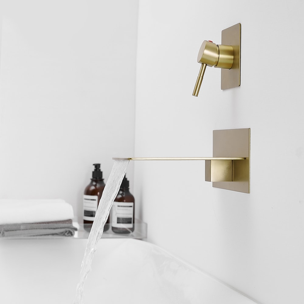 BWE Brushed Gold 1-handle Wall-mount Low-arc Bathtub Faucet (Valve ...