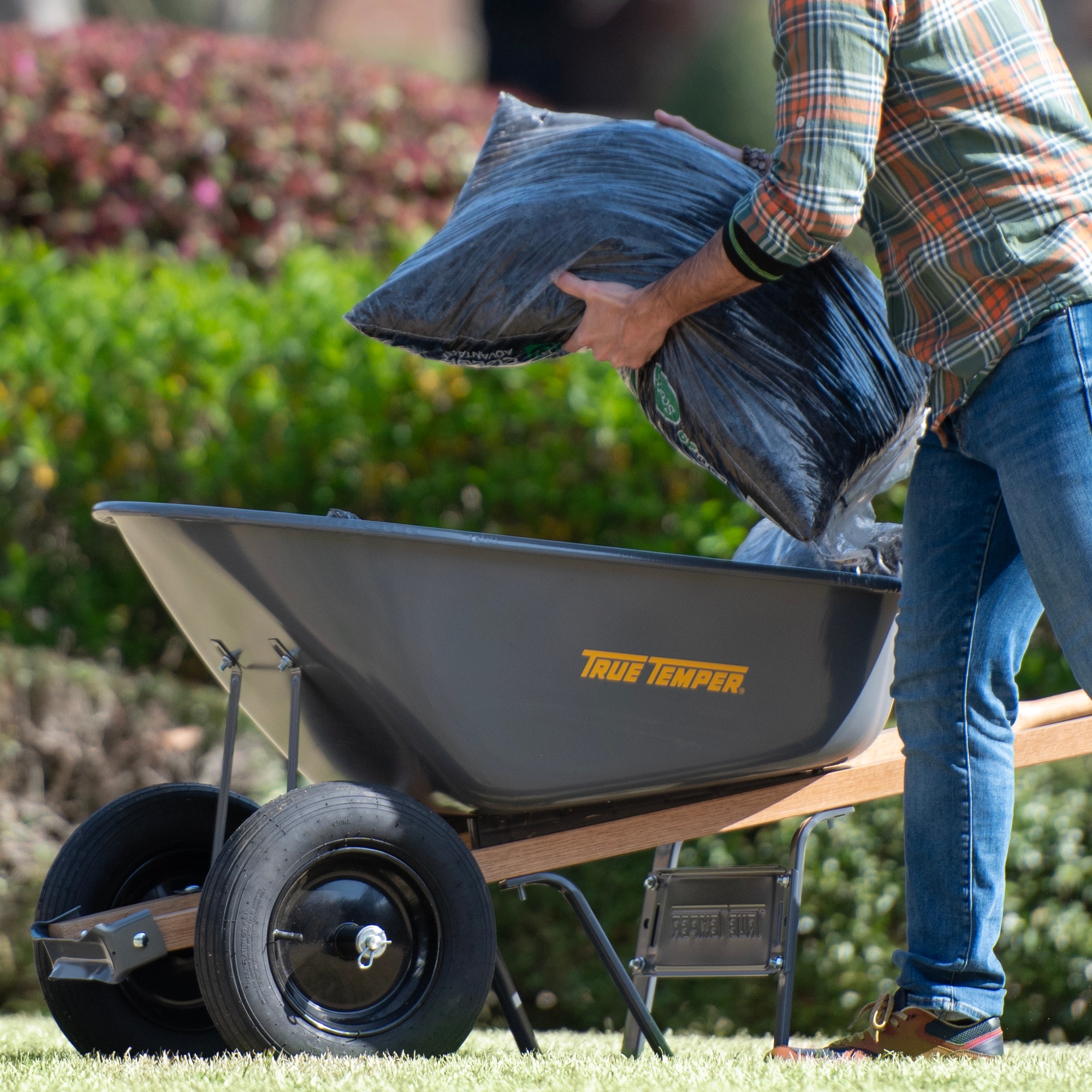 True Temper R6TW14 wheelbarrow - View #4