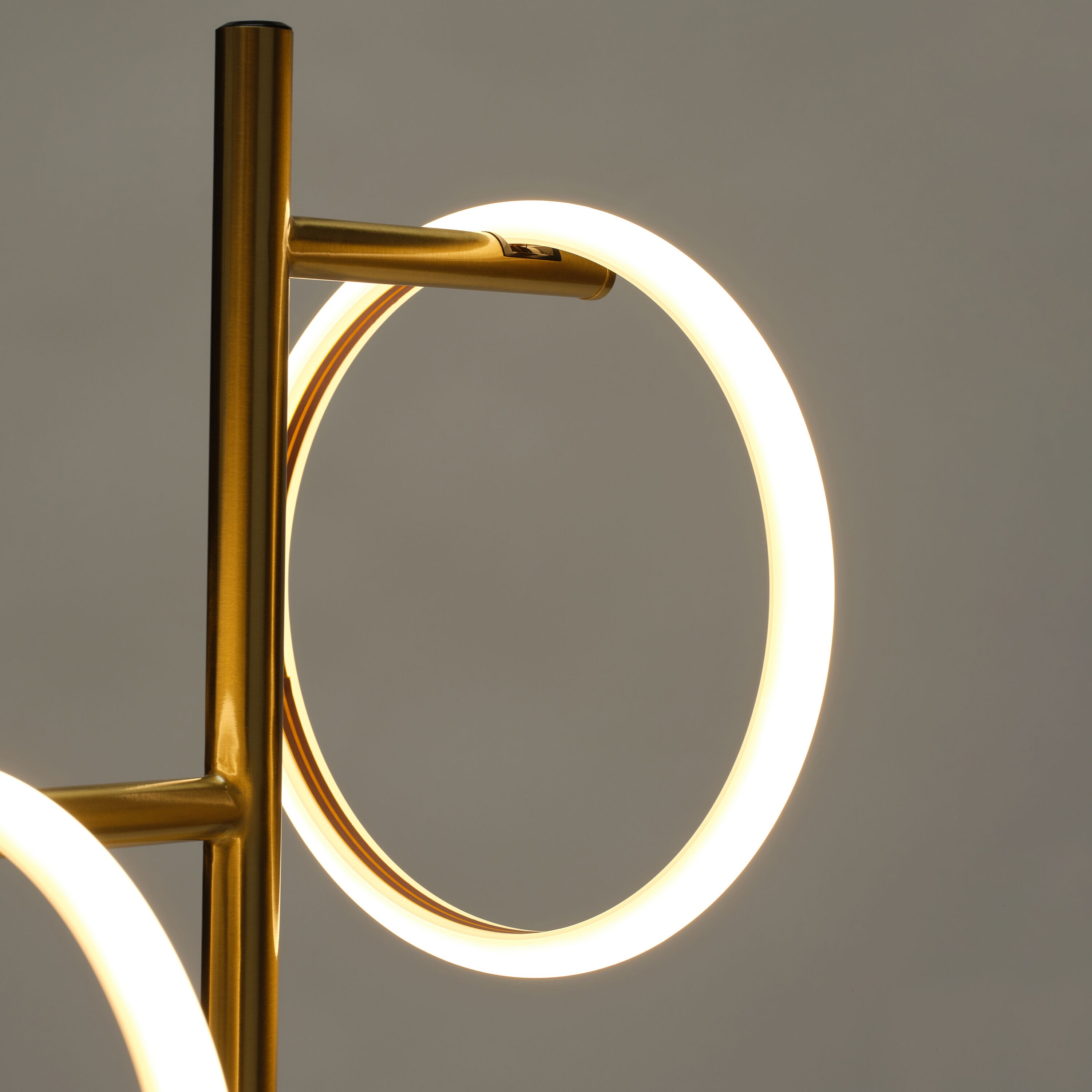 Brightech TL-SATRN-BRS Table-Lamps - View #5