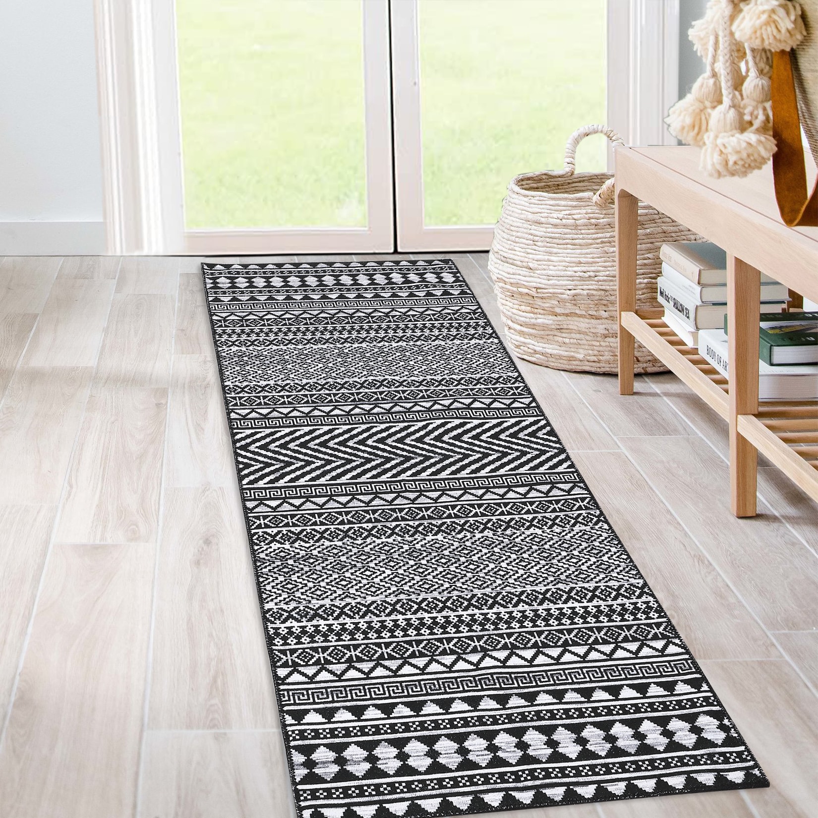 Garvee YXY-LO-PHO-0VEJVMLG 2 x 10 (ft) Polyester Black Rectangular Indoor Geometric Bohemian/Eclectic Machine washable Runner rug
