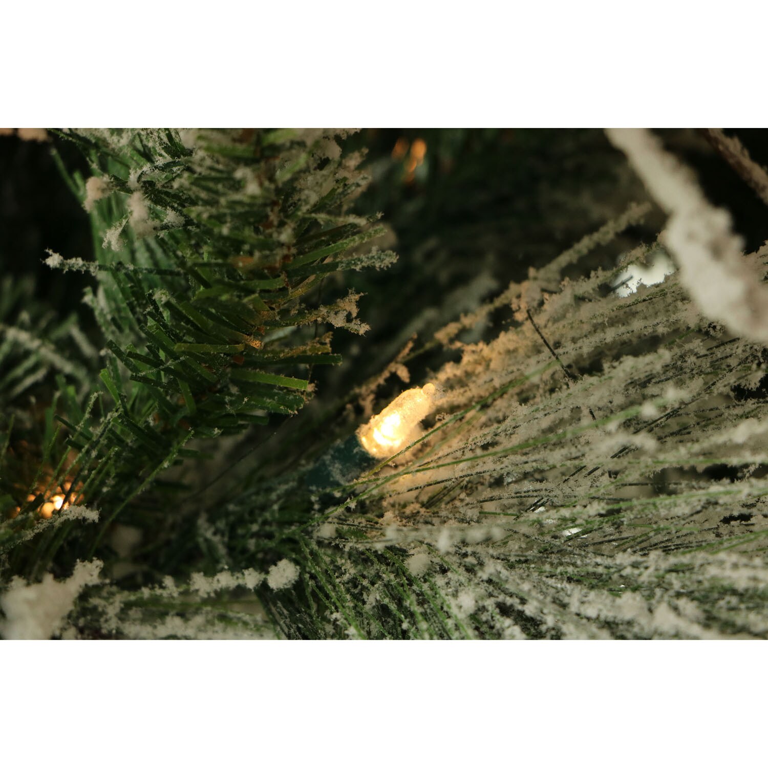 Fraser Hill Farm - 10-Ft. Flocked Mountain Pine Christmas Tree with Mu –  Recreation Outfitters