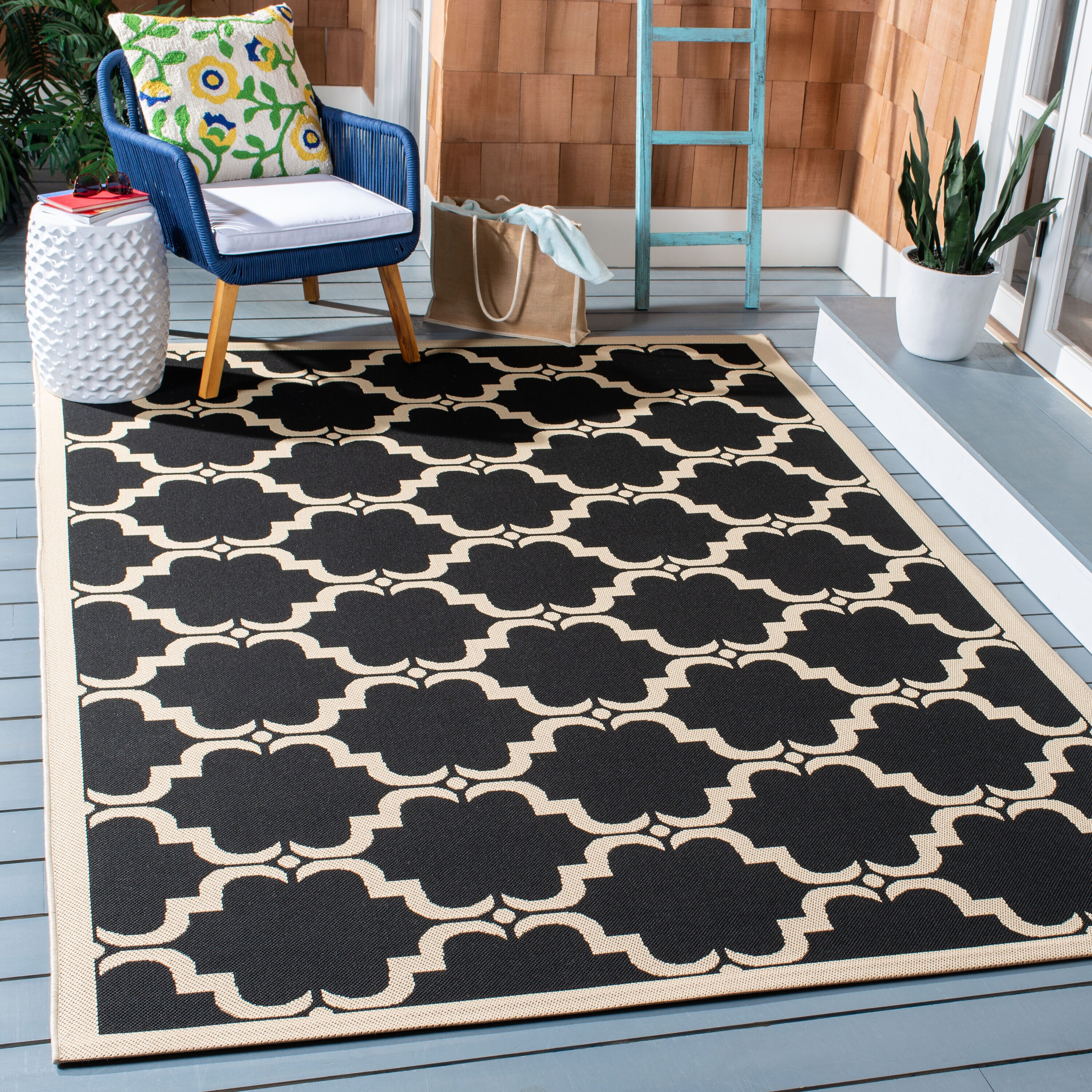 Safavieh CY6009-226-4 Courtyard Aldo 4 x 6 (ft) Loomed Polypropylene Black/Beige Rectangular Indoor/Outdoor Abstract Coastal Area rug