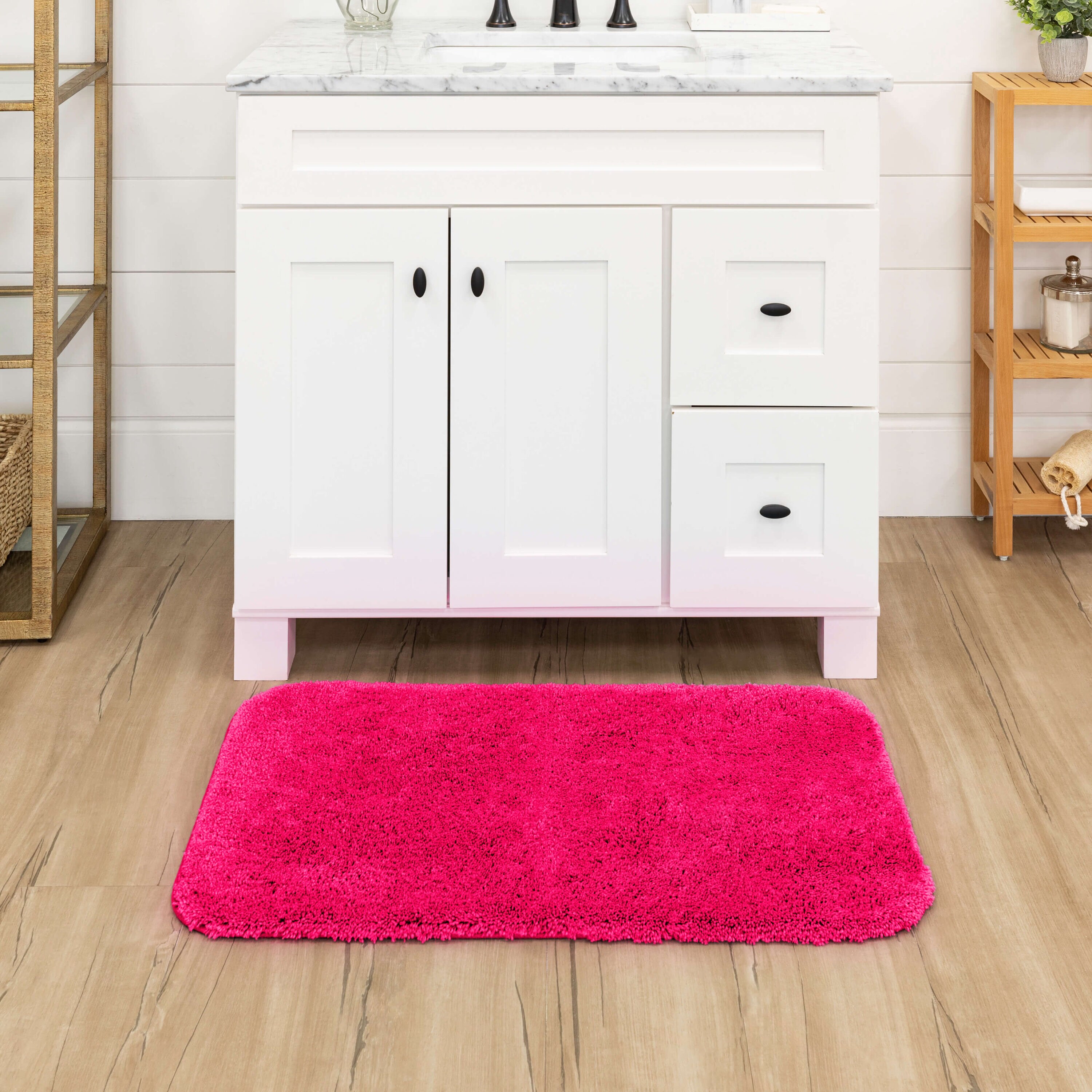 Mohawk Home Y2844 270 020034 Pure perfection 20-Inches x 34-Inches Raspberry Nylon Bath rug