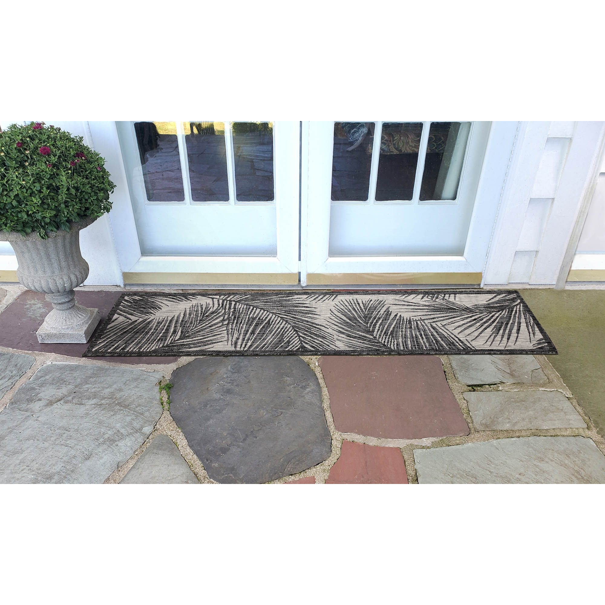 Liora Manne CRER8847448 Carmel 2 x 8 (ft) Loomed Polypropylene Black Rectangular Indoor/Outdoor Floral/Botanical Tropical Runner rug