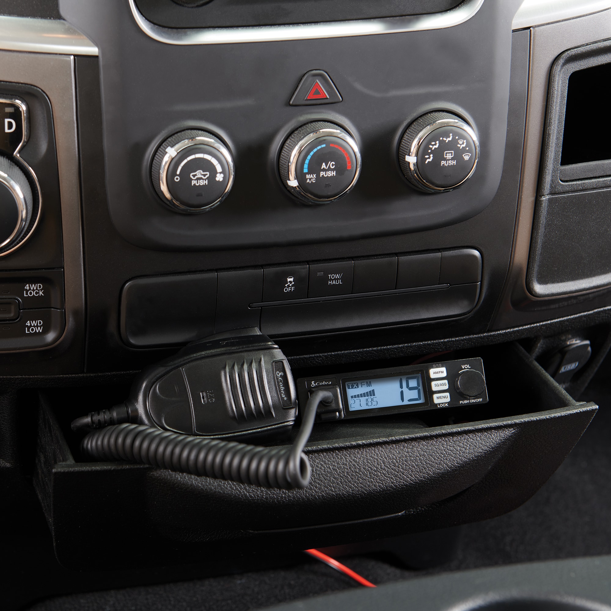 Cobra CBR19MINIAMFM Walkie-Talkies - View #3