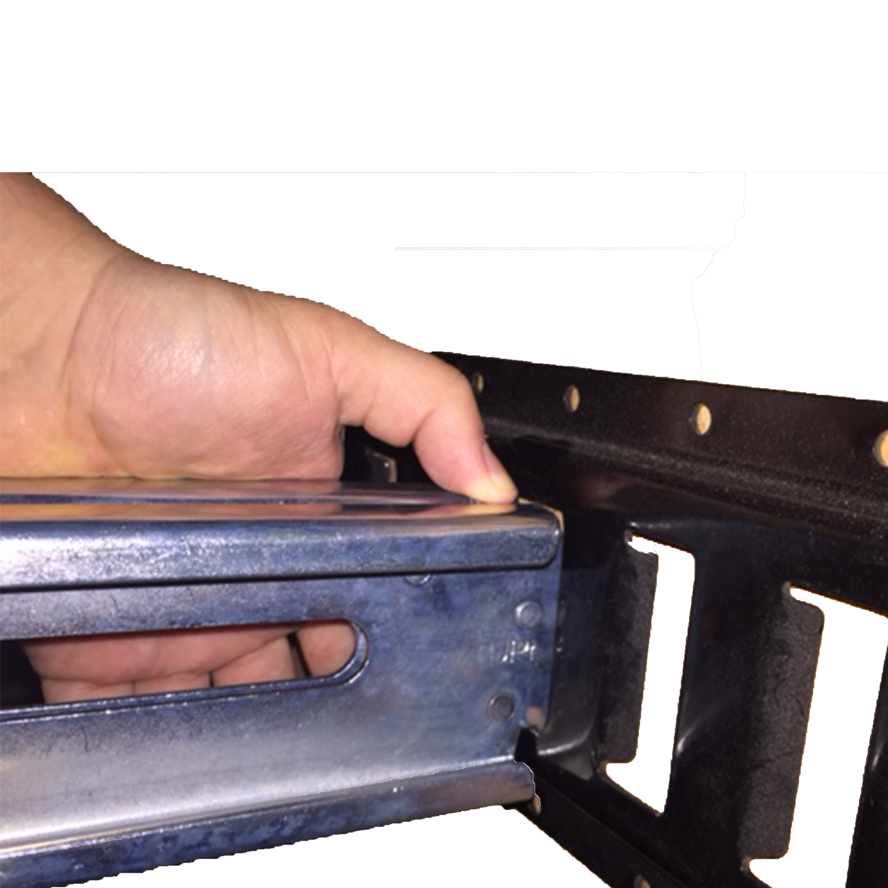 DC Cargo AB102T Truck-Accessories - View #6
