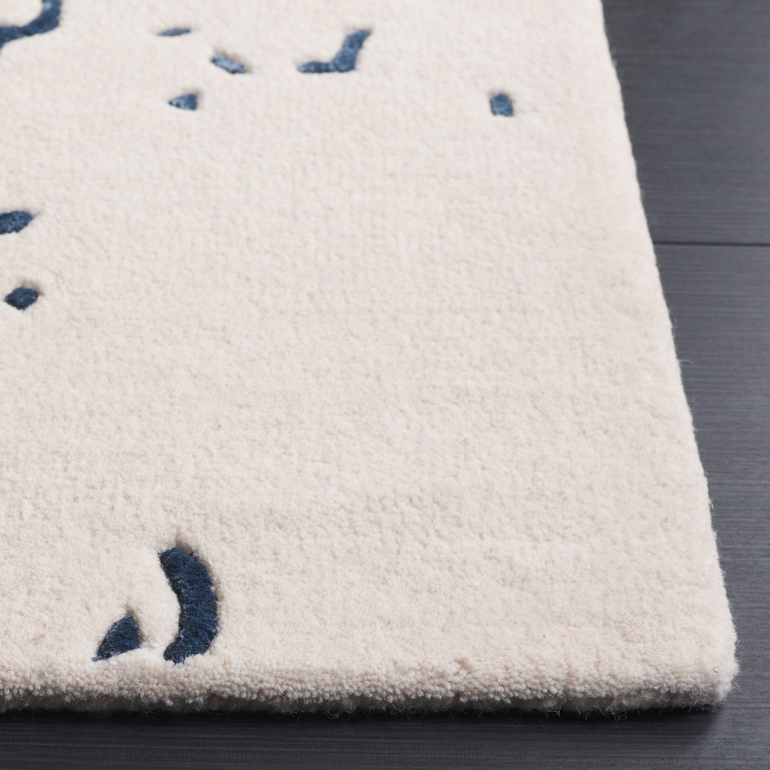 Safavieh FTV751M-8 rugs - View #3