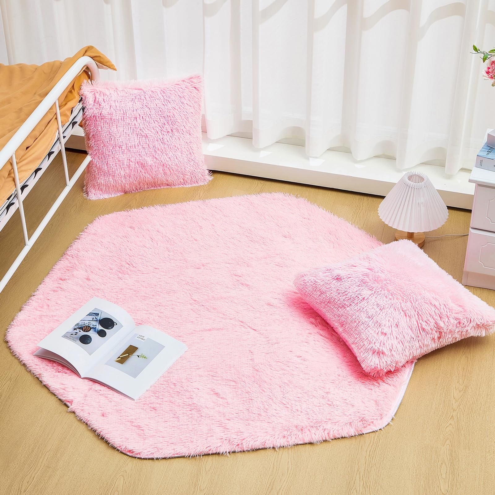 Etokfoks  Princess Playhouse Set with 4 6 ft Hexagon Rug and 2 Pillow Covers Pink Faux Fur Indoor