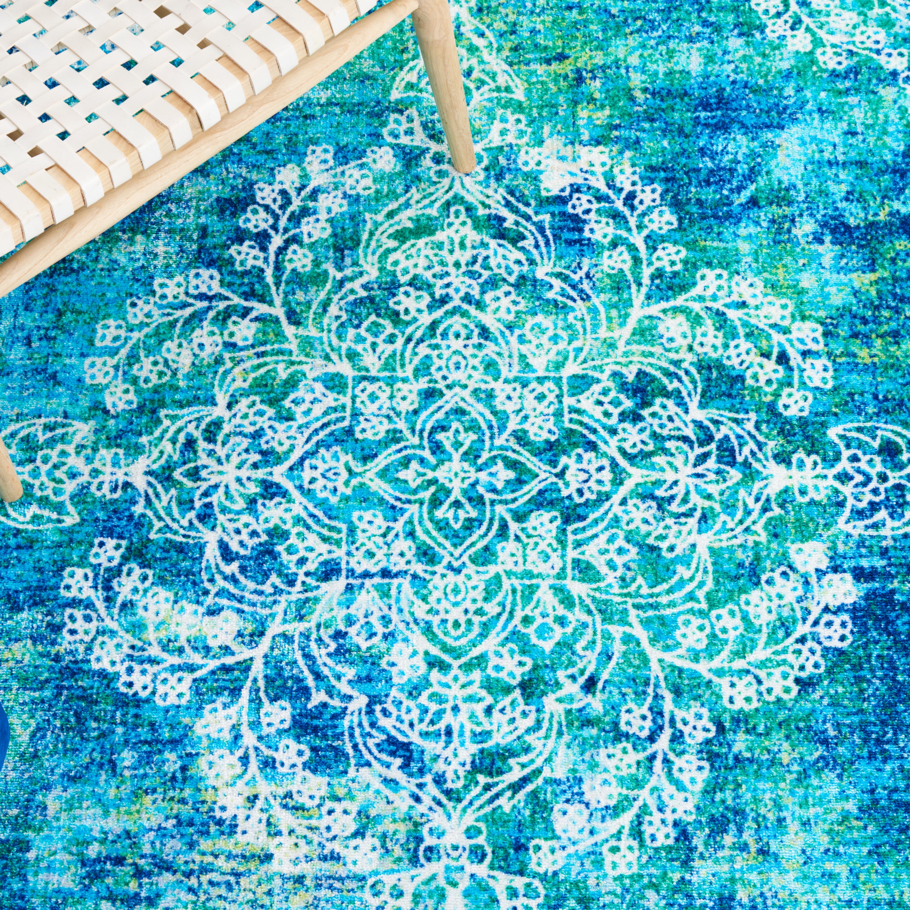Safavieh BAH162M-7SQ rugs - View #6