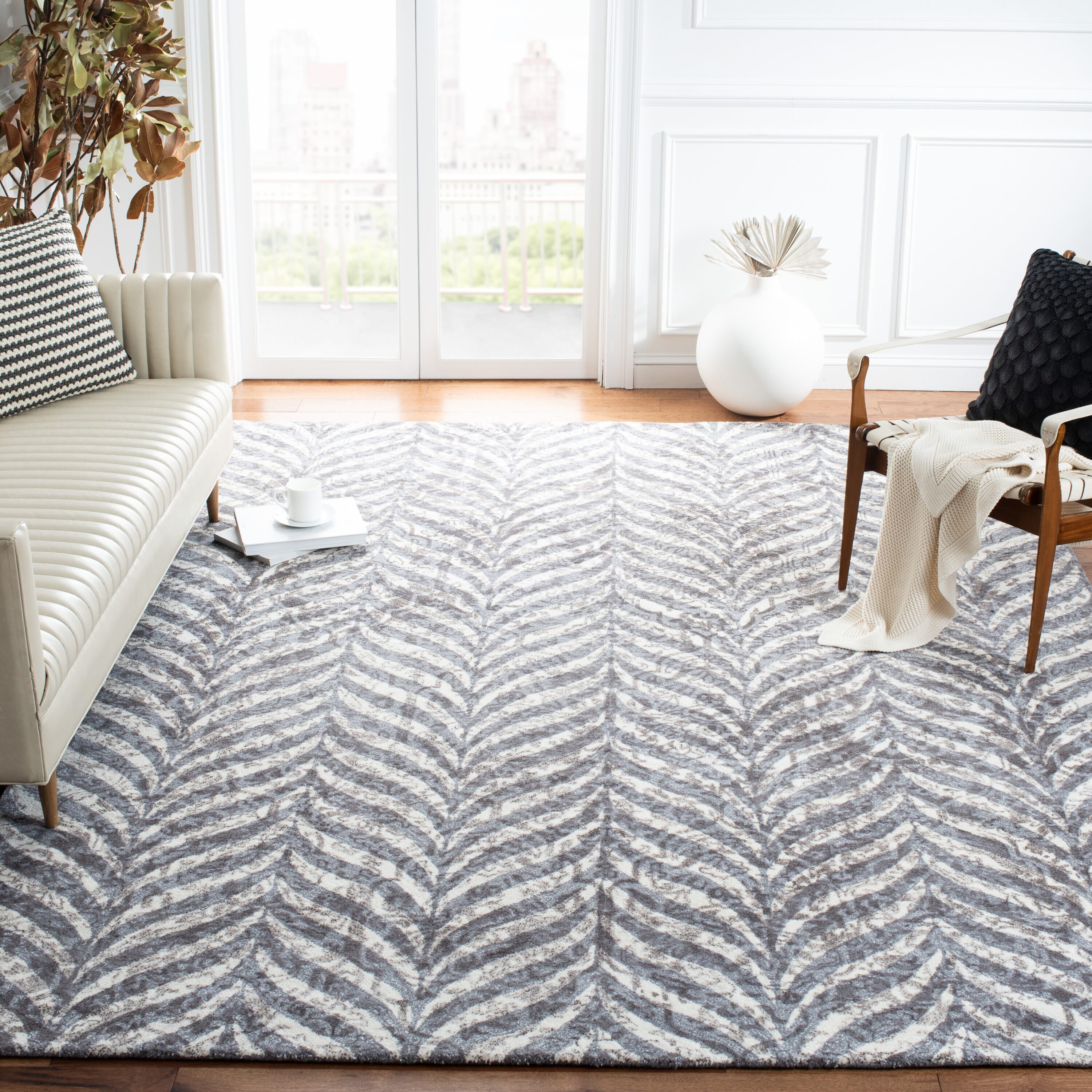  Restoration Vintage 115 Gray/Ivory Traditional 8ft x 10ft Rectangle Rug