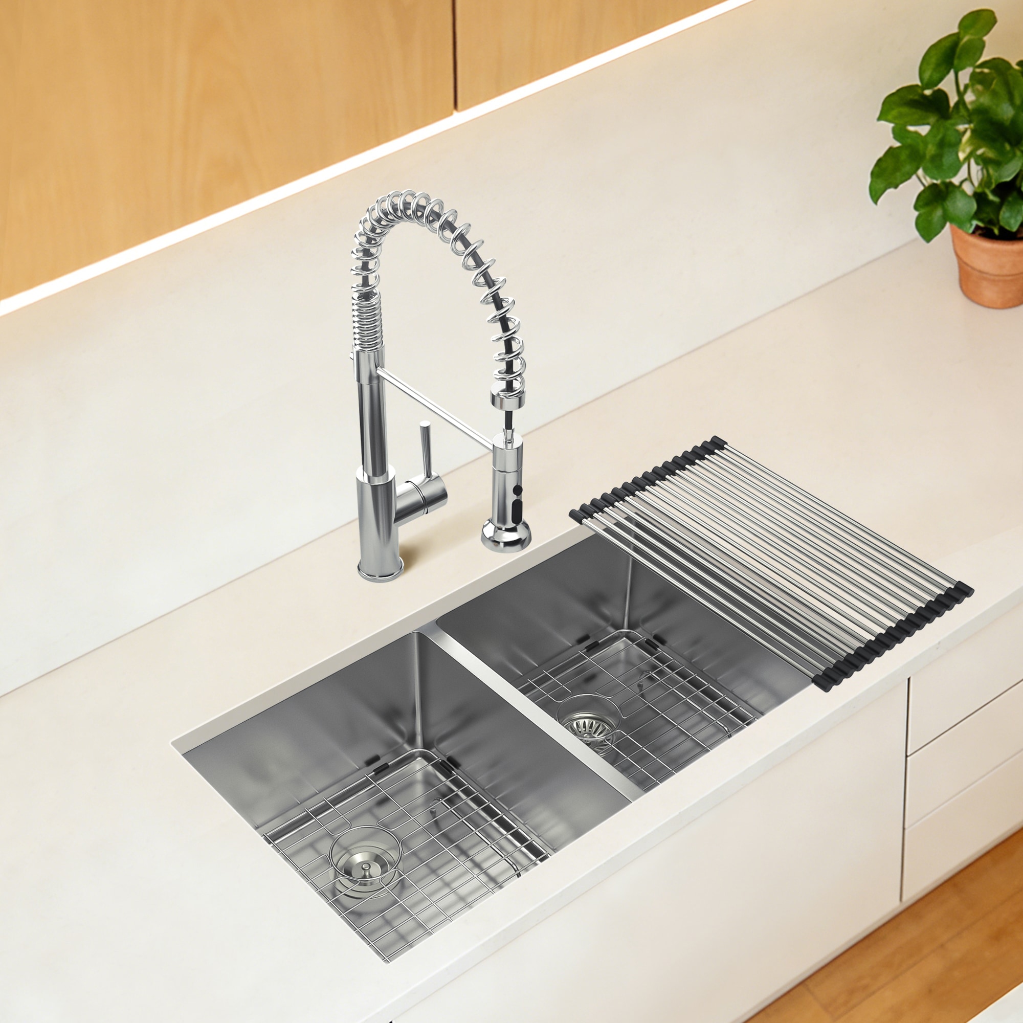 MYRYY Undermount 30-in x 19-in Stainless Steel Double Equal Bowl 16-Gauge Kitchen Sink