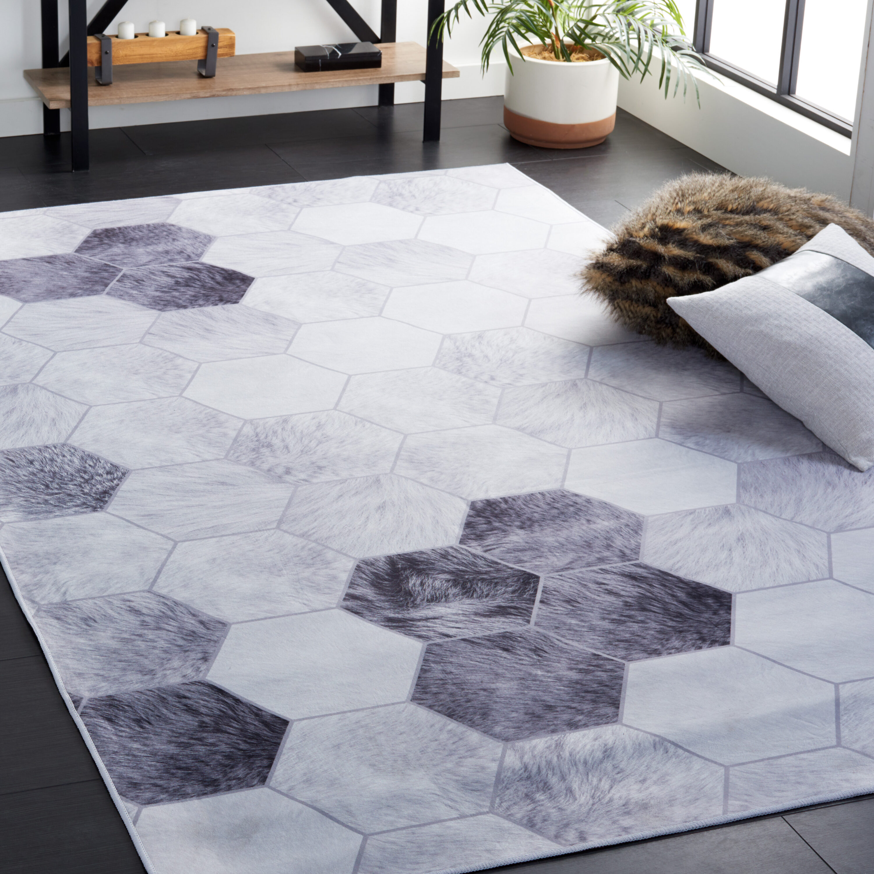 Faux Hide 546A Ivory Grey Machine Washable/Slip Resistant 5ft x 8ft Contemporary Rug