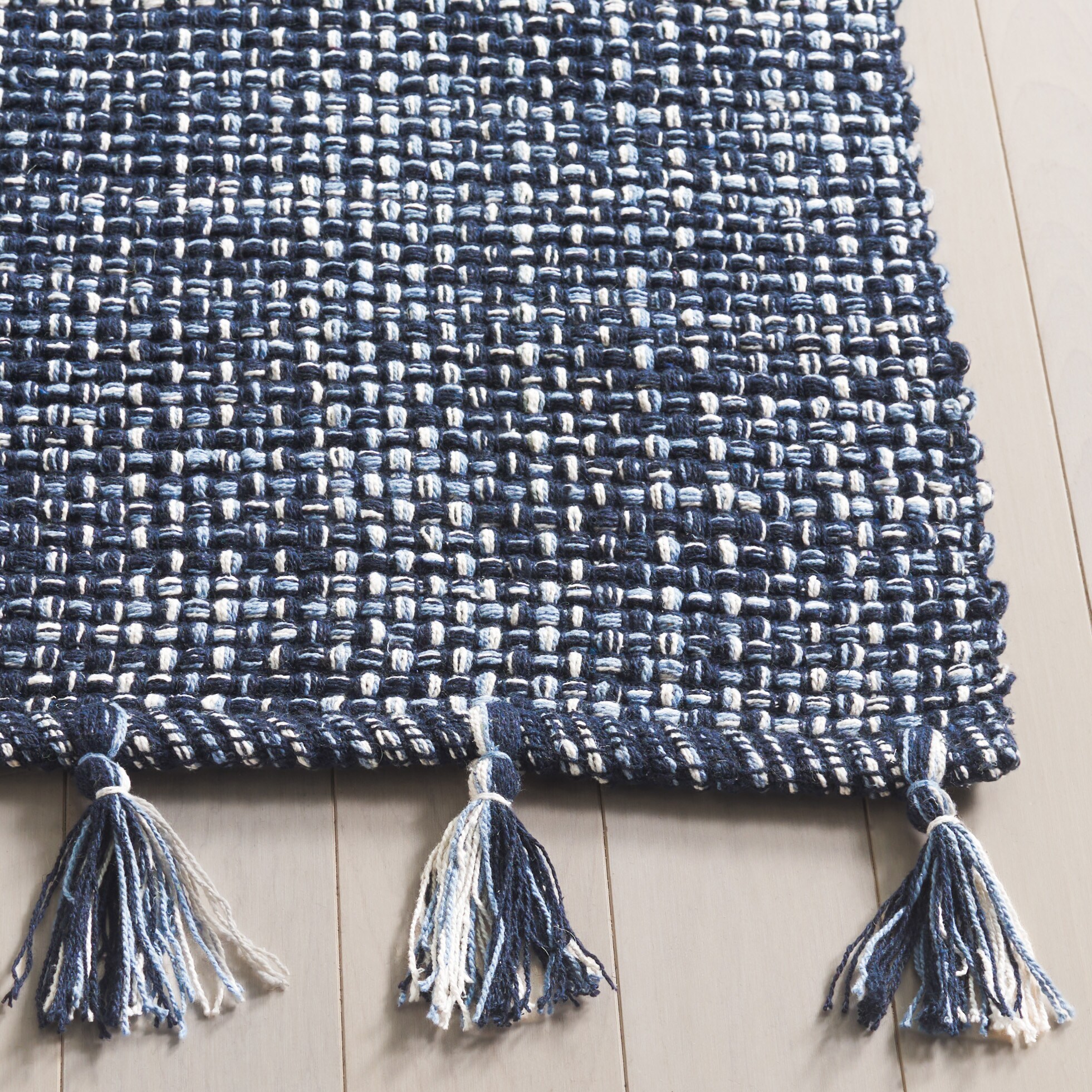 Safavieh MTK476N-4 rugs - View #3