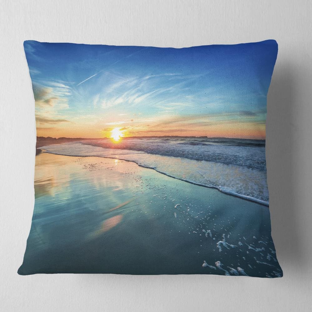 Designart CU10531-16-16 16-in x 16-in Blue Indoor Decorative Pillow