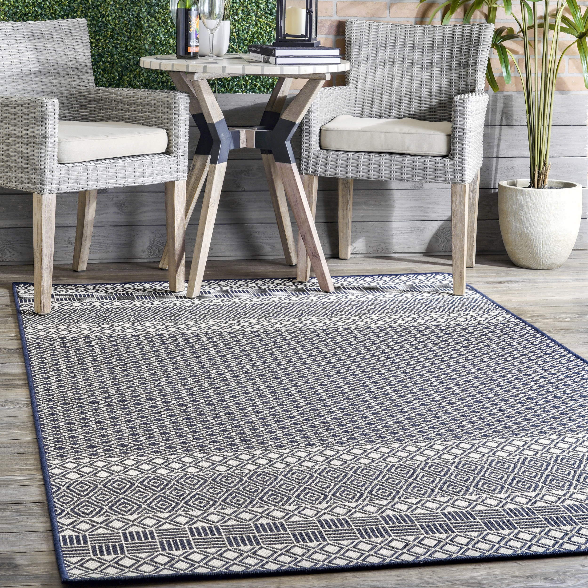 Blue Striped Synthetic Reversible Indoor/Outdoor Rug, 5x8