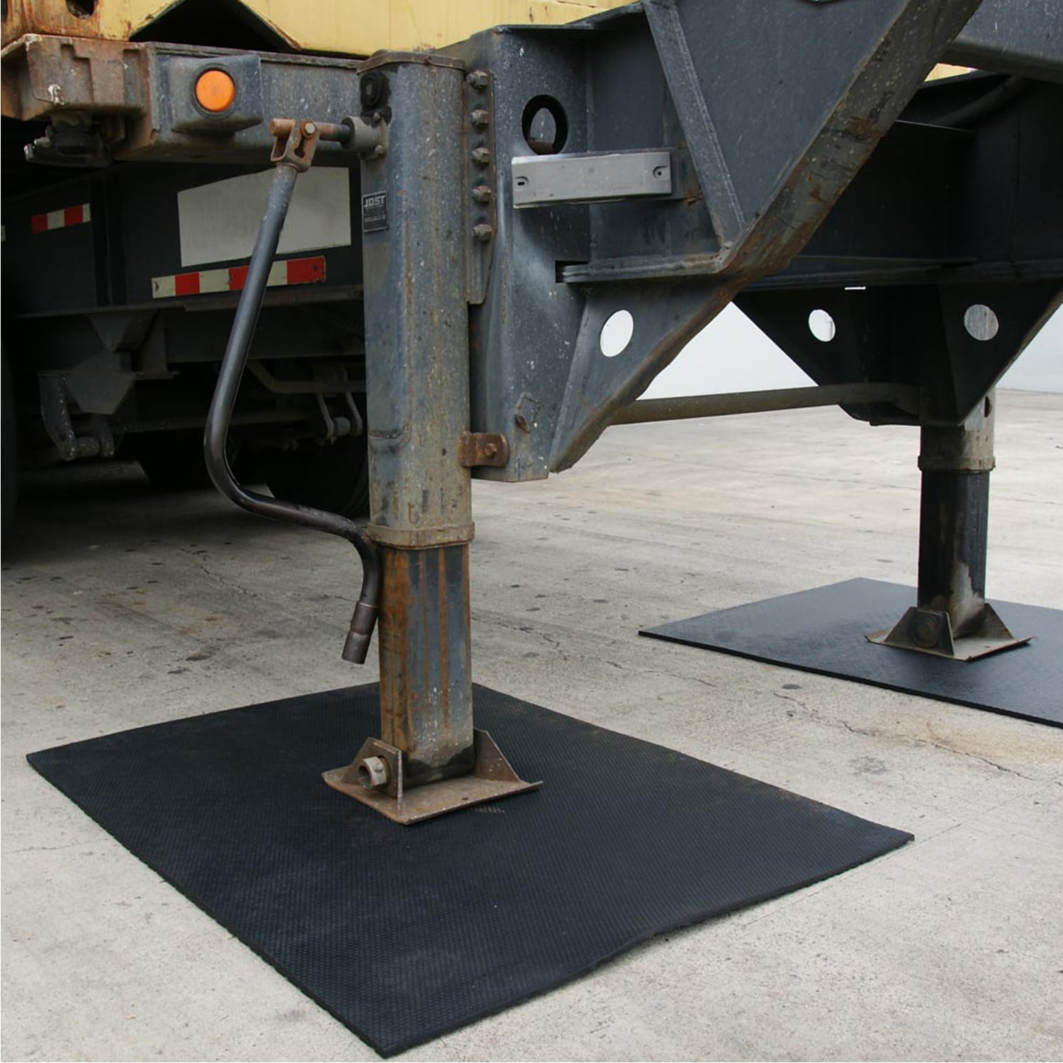 Little Giant® Pre-Cut Rubber Utility Mats provide versatility and  durability - Miller Manufacturing Company Blog