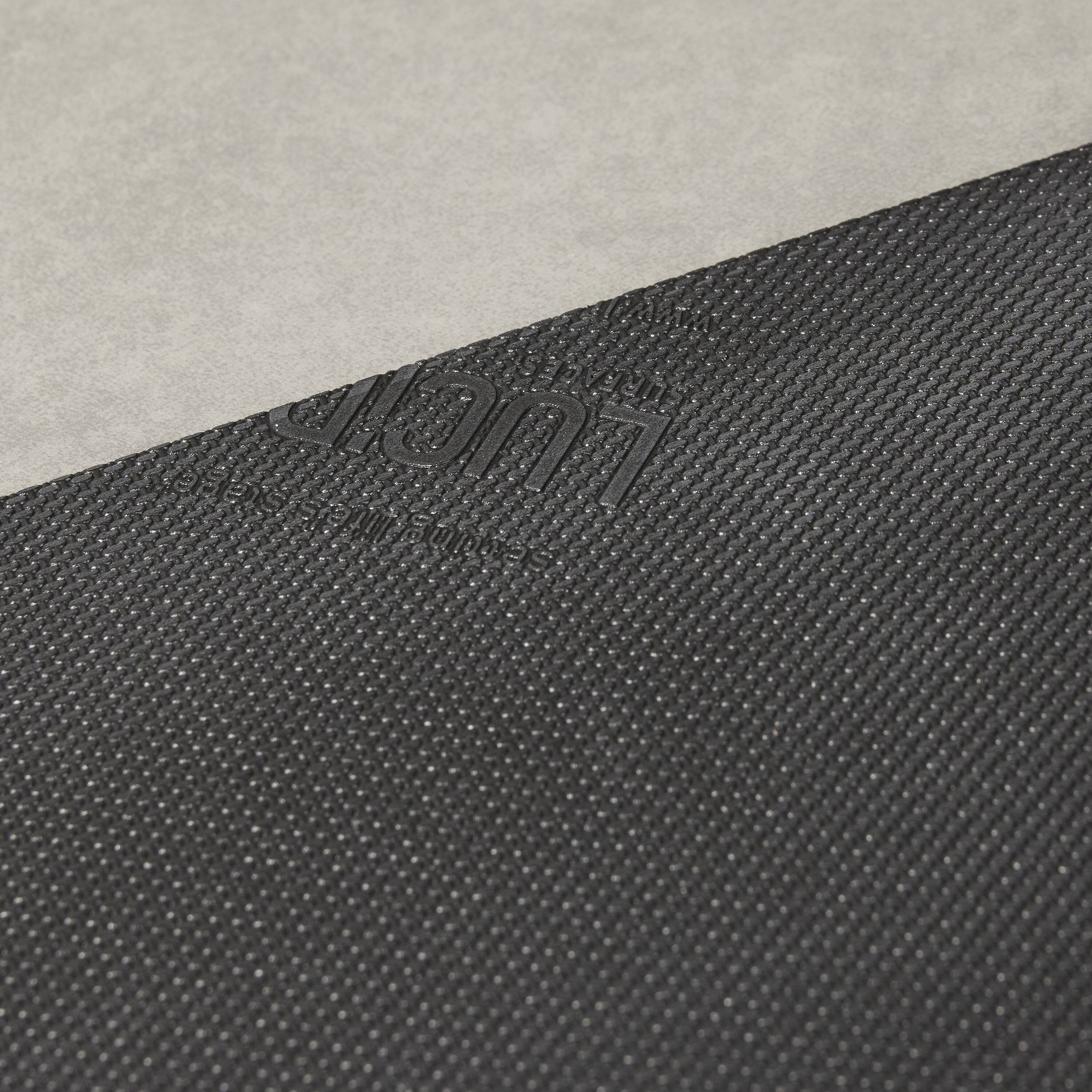 Lucida USA Terracore Holland Gray 22-mil x 12-in W x 24-in L Waterproof Interlocking Luxury Vinyl Plank Flooring (16-sq ft/ Carton)