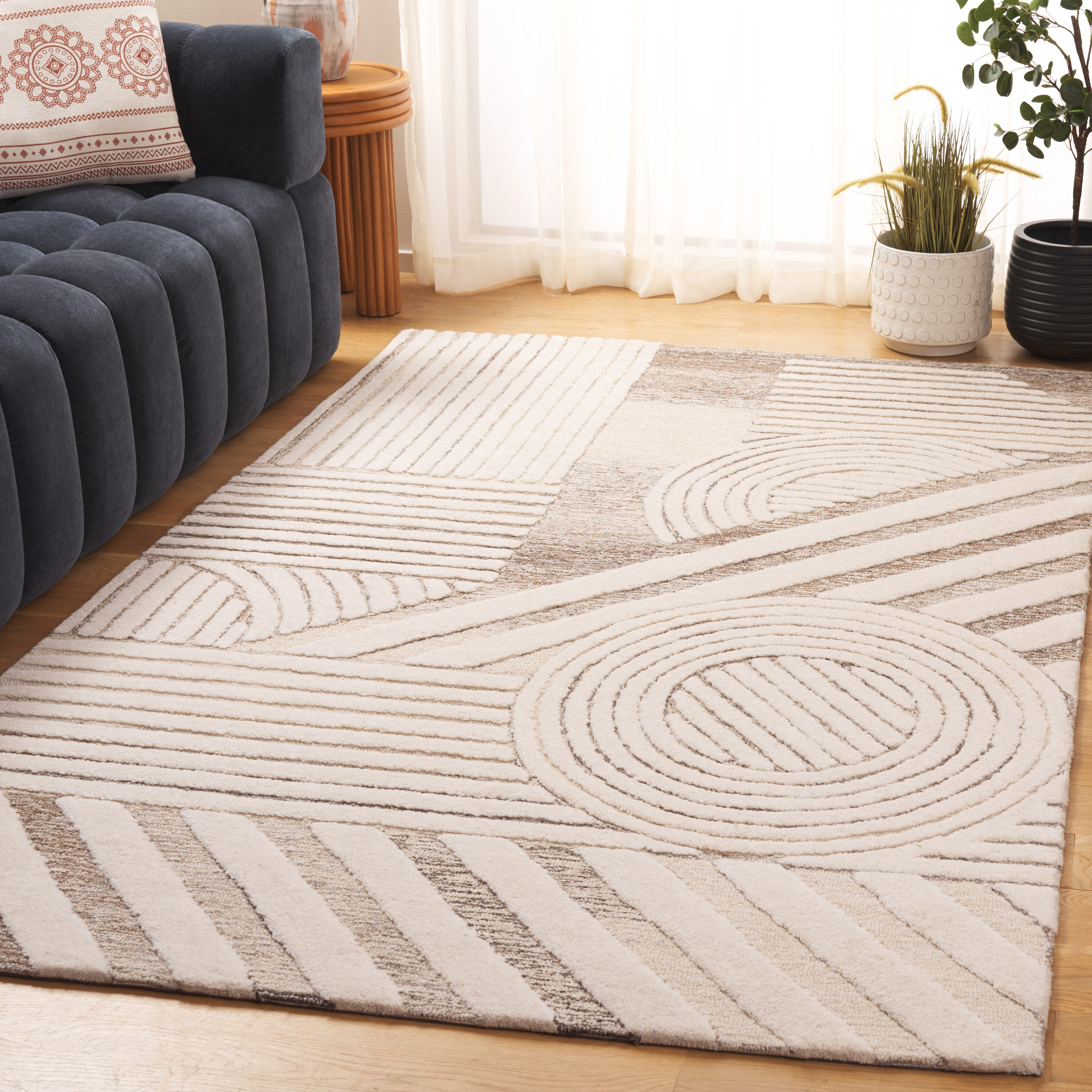  Ebony 818 Ivory/Brown Contemporary 5ft x 8ft Medium Rectangle Rug