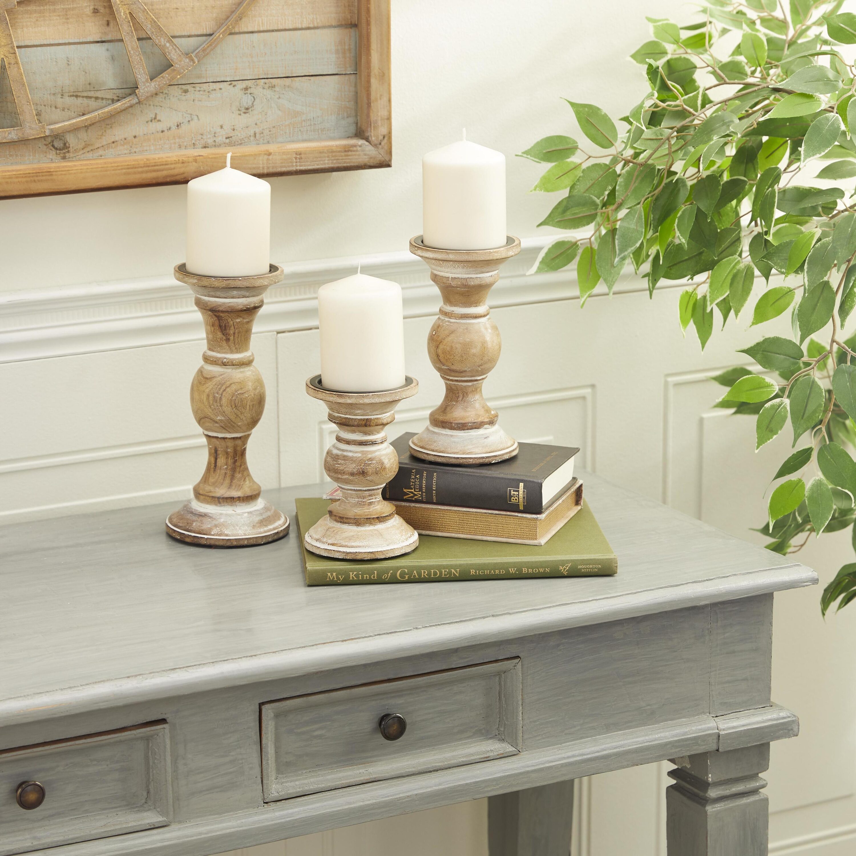 Grayson Lane 51325 3 Candle Wood Pillar Candle Holder