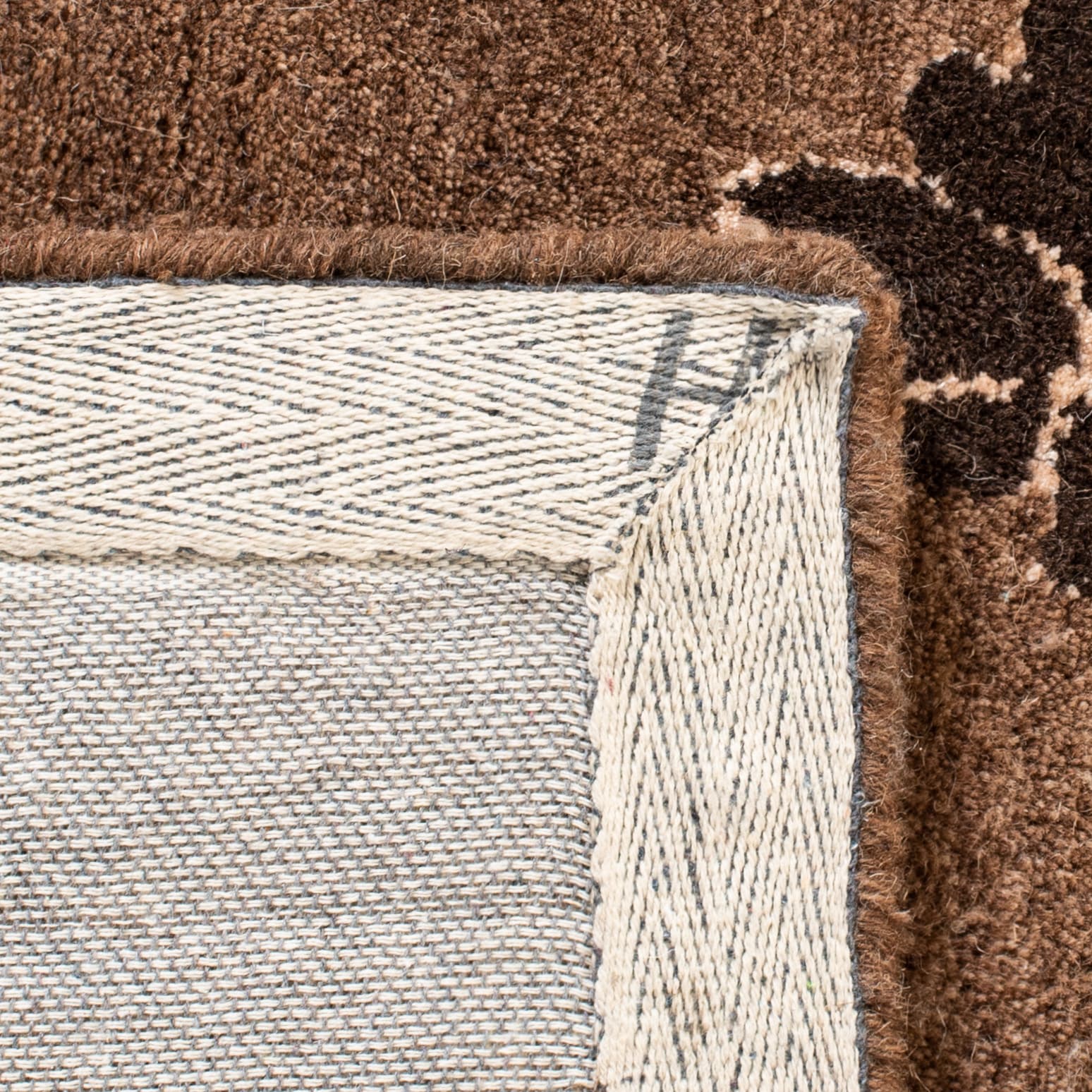 Safavieh SOH512A-5 rugs - View #3