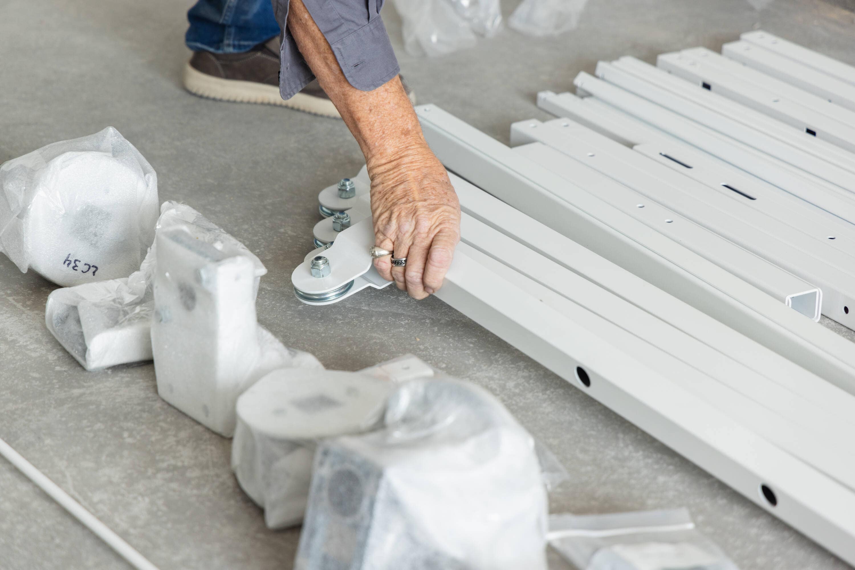 CeilingSAM 9-R4X8001 Overhead-Garage-Storage - View #3