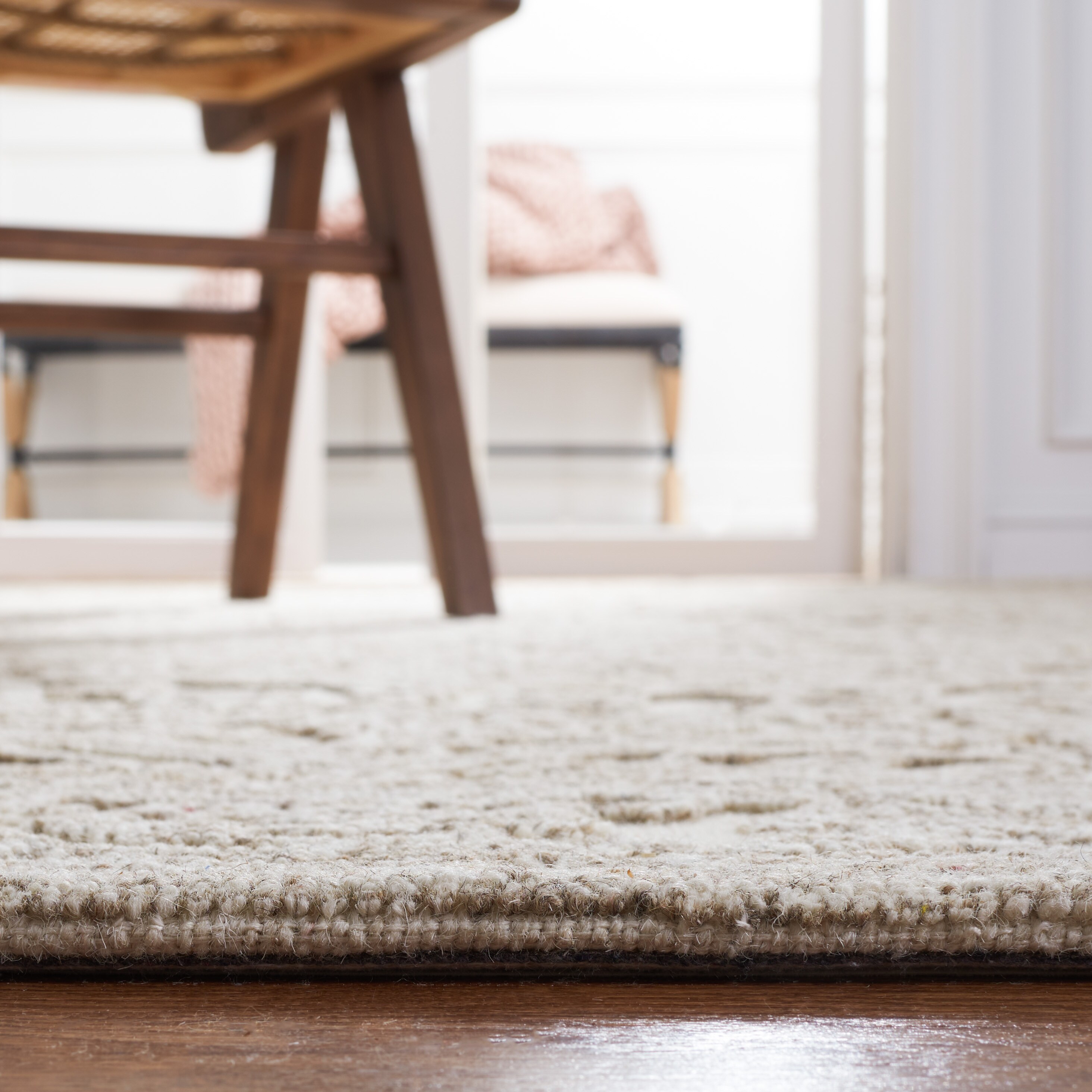 Safavieh TRC302A-8 rugs - View #4