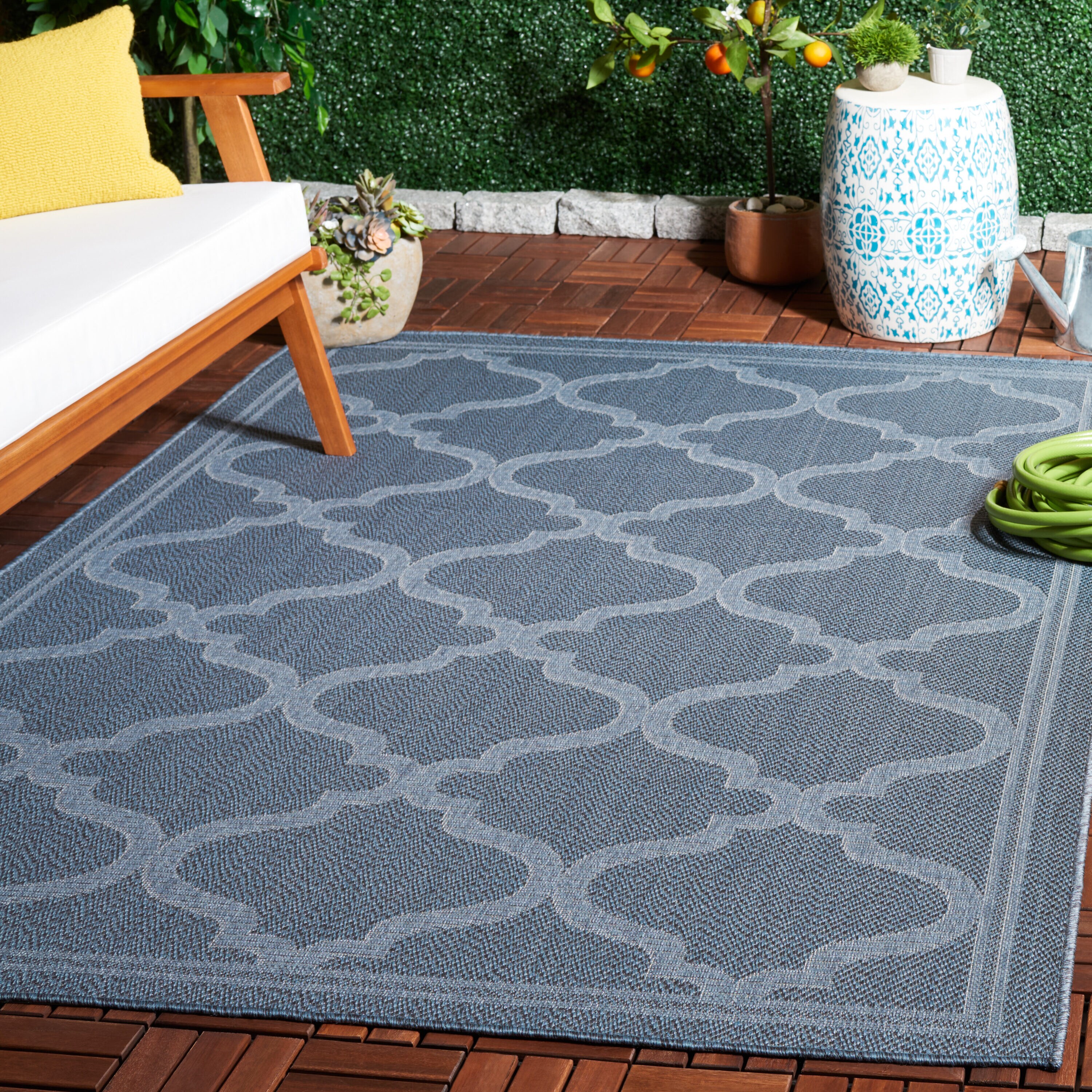 Bermuda 8 x 10 (ft) Loomed Polypropylene Navy Rectangular Indoor Geometric Mid-Century Modern Professionally Clean Only Area rug