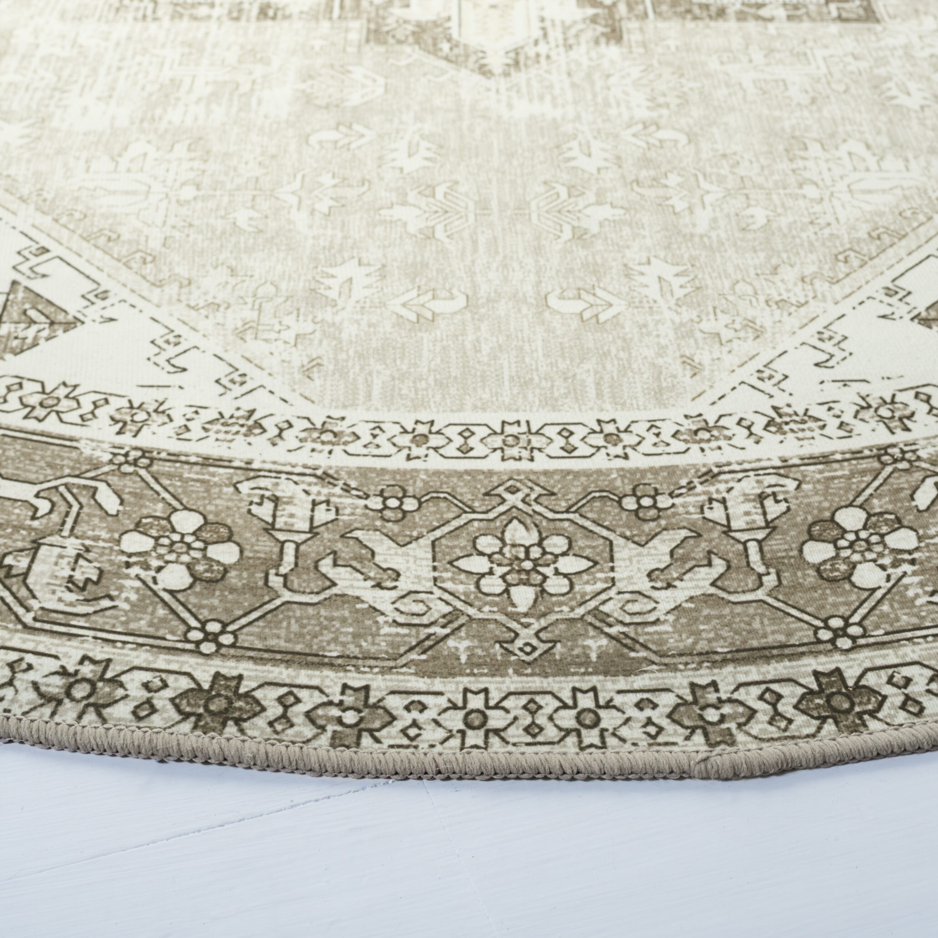 Safavieh TSN102W-5R rugs - View #3