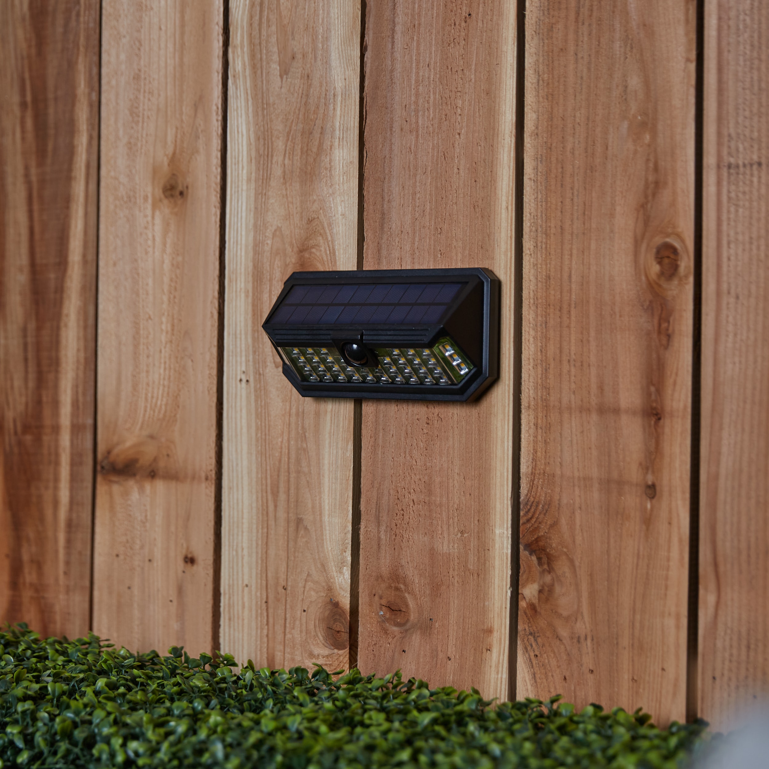 Westinghouse SR73FA02C08 Outdoor-Wall-Lighting - View #8