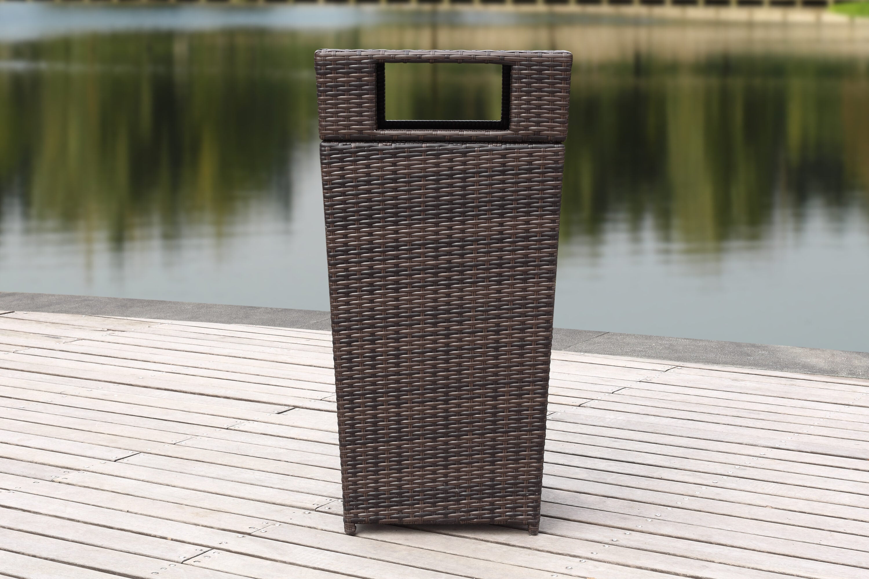 Safavieh PAT2512A 18 Gallon Brown Metal Indoor/Outdoor Kitchen Detached Lid Trash Can