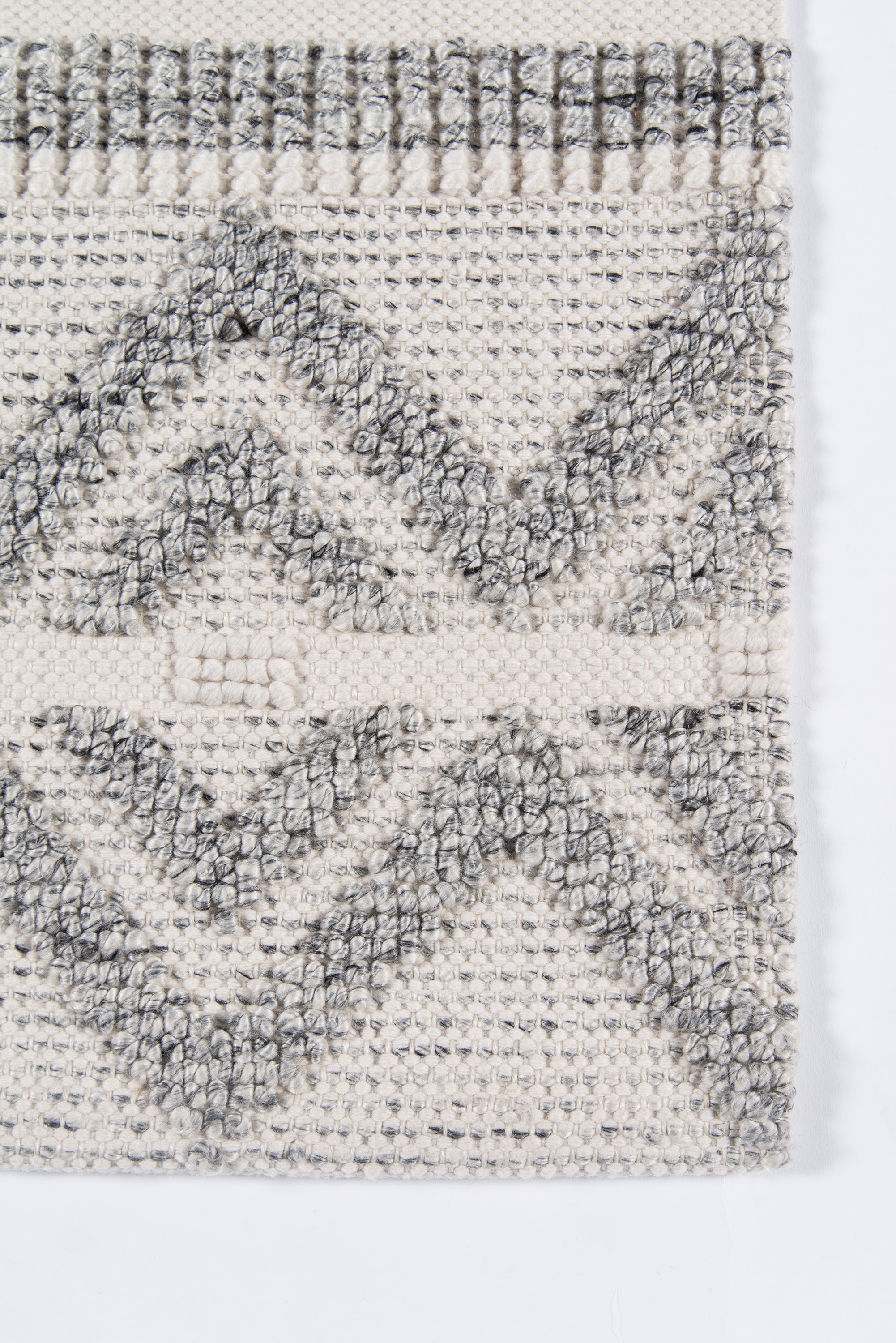 6'x24' Gray Diamond Tufted Handmade Synthetic Runner Rug