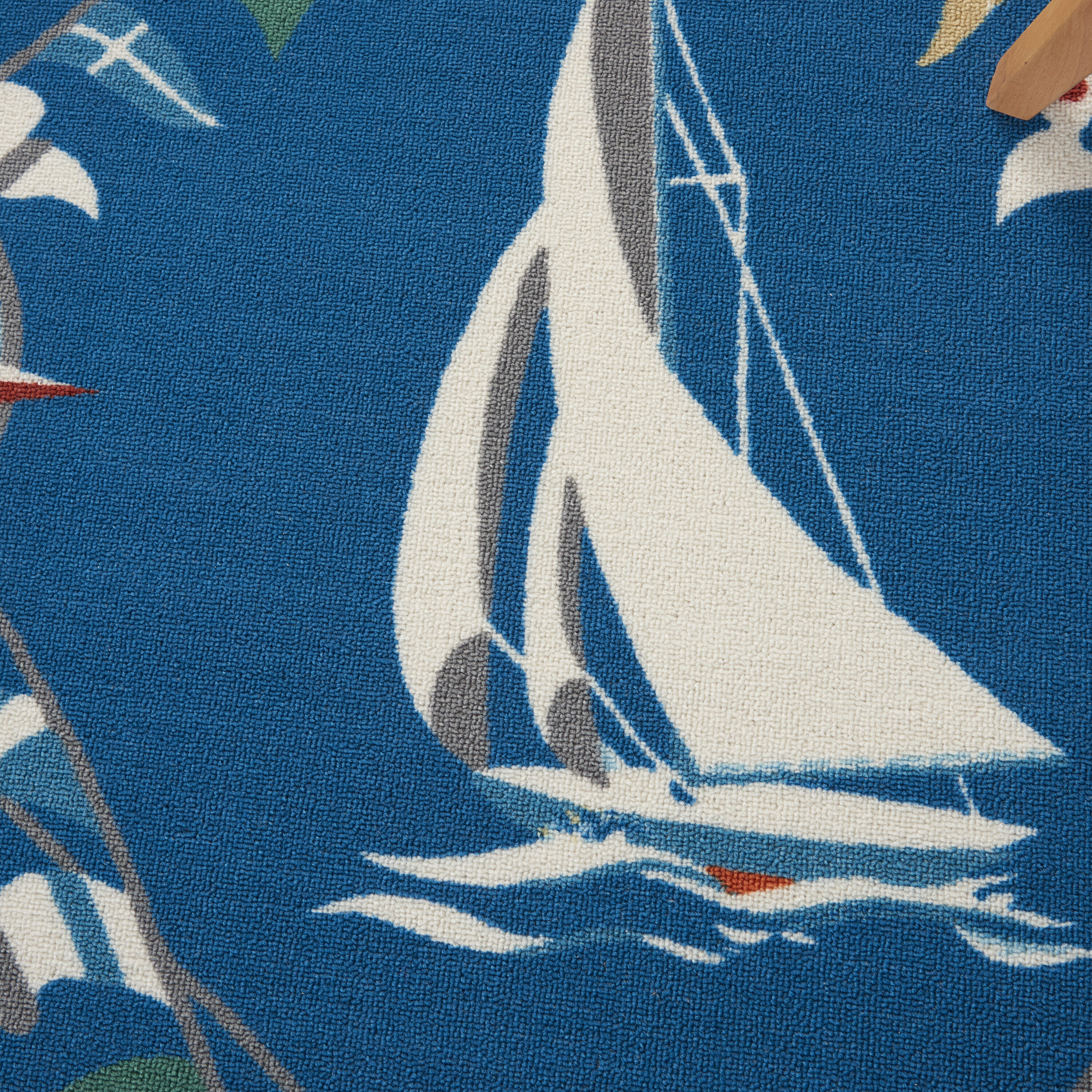 Blue Diamond Nautical Reversible 4' x 6' Synthetic Area Rug