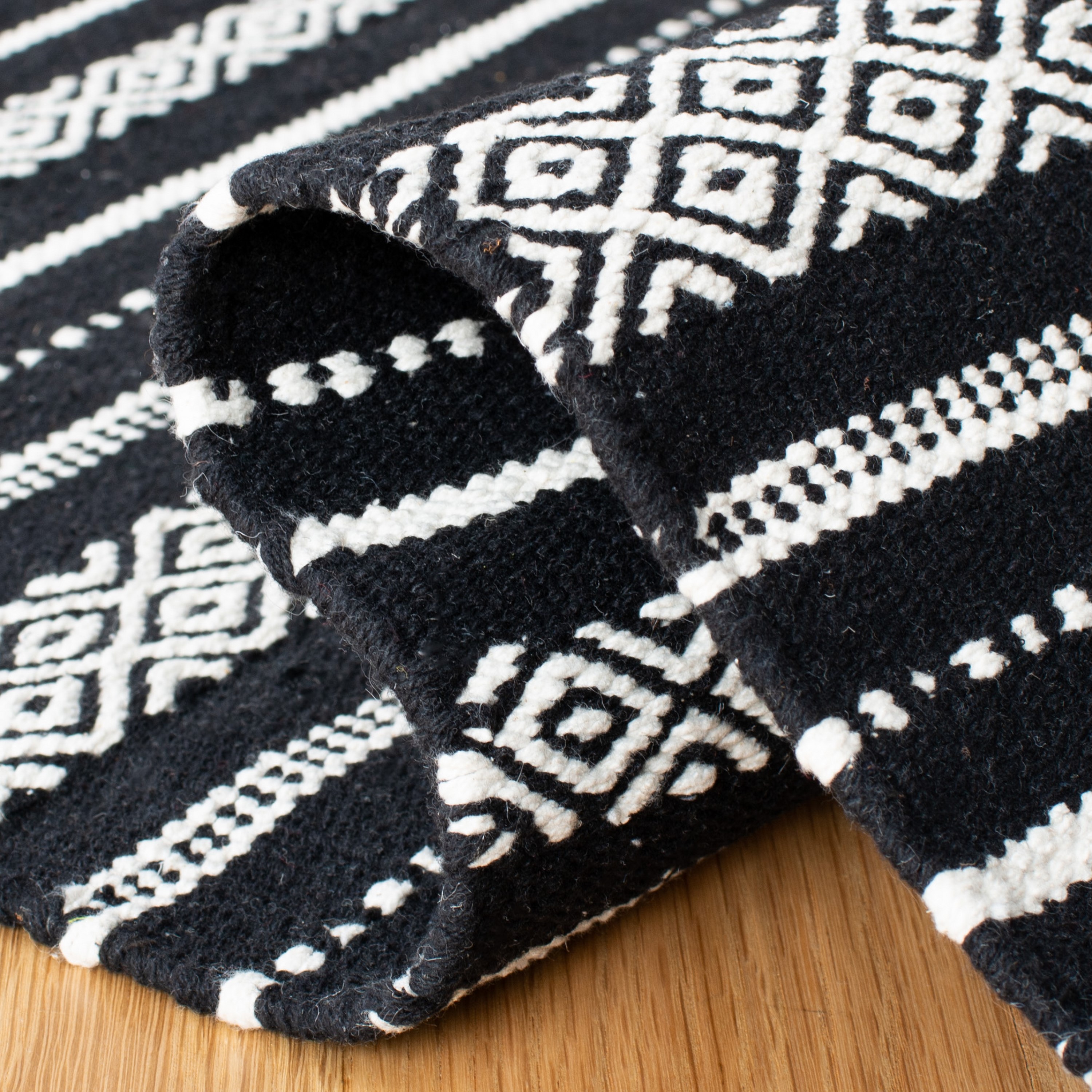 Black and White Handwoven Wool Kilim 4' x 6' Area Rug