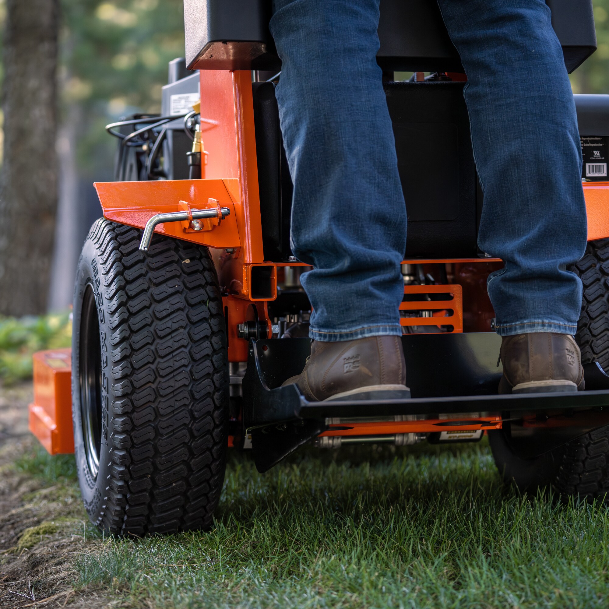 Ariens 994166 Zero-Turn-Mowers - View #12