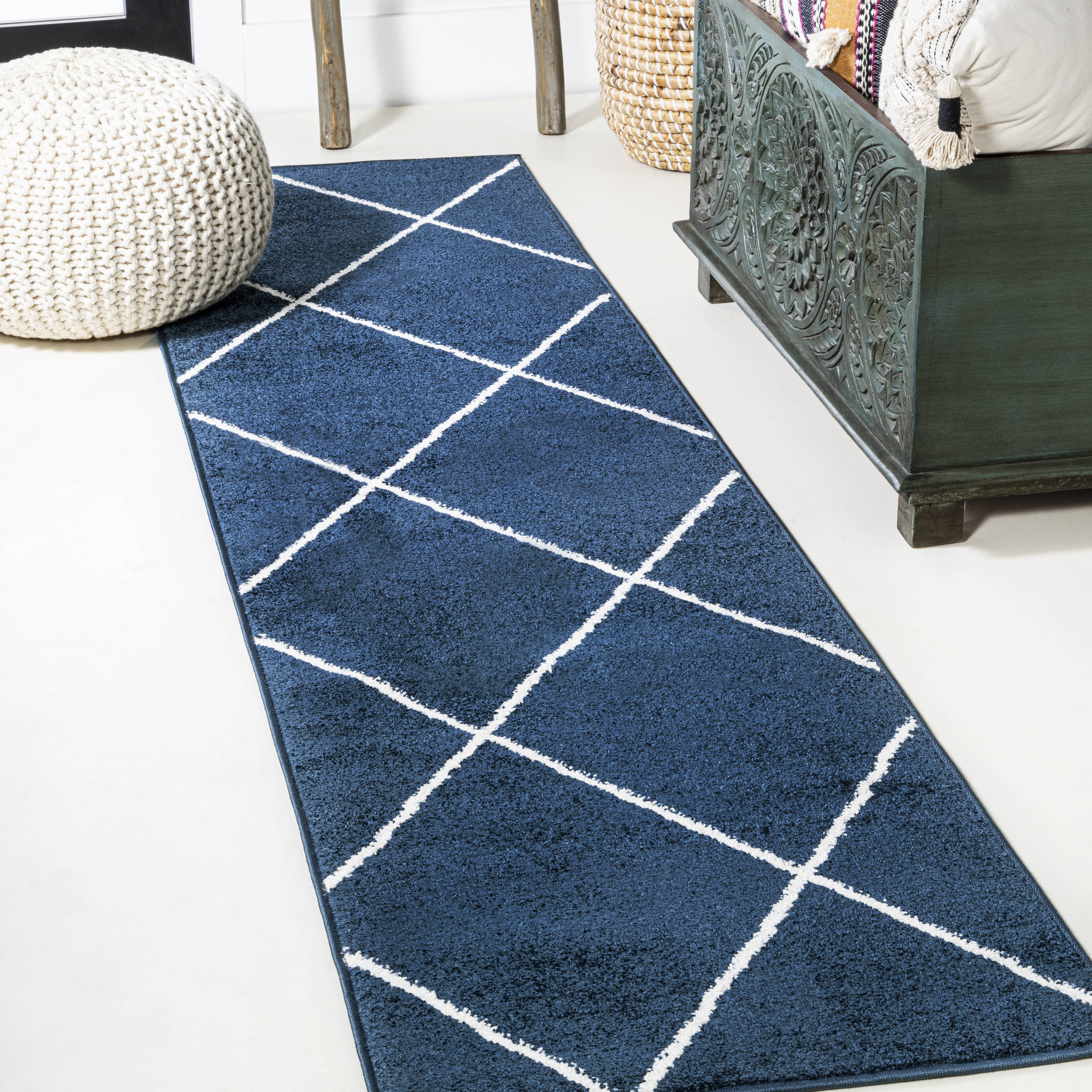 JONATHAN  Y SEU102H-28 SUPERSOFT Cole Minimalist Diamond 2 x 8 (ft) Loomed Polypropylene Navy/White Rectangular Indoor Geometric Bohemian/Eclectic Runner rug