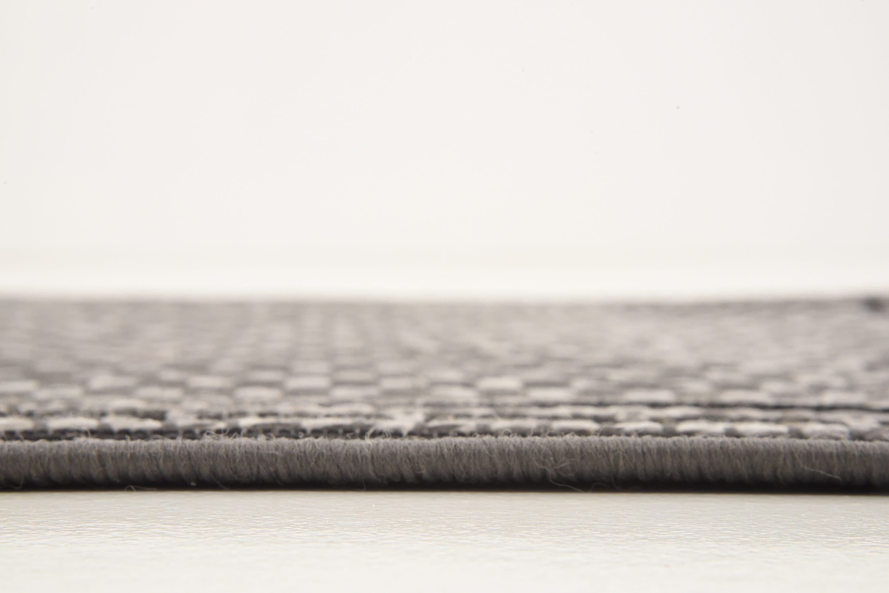 Elysian Gray Synthetic 2'2" x 3' Outdoor Rectangular Rug