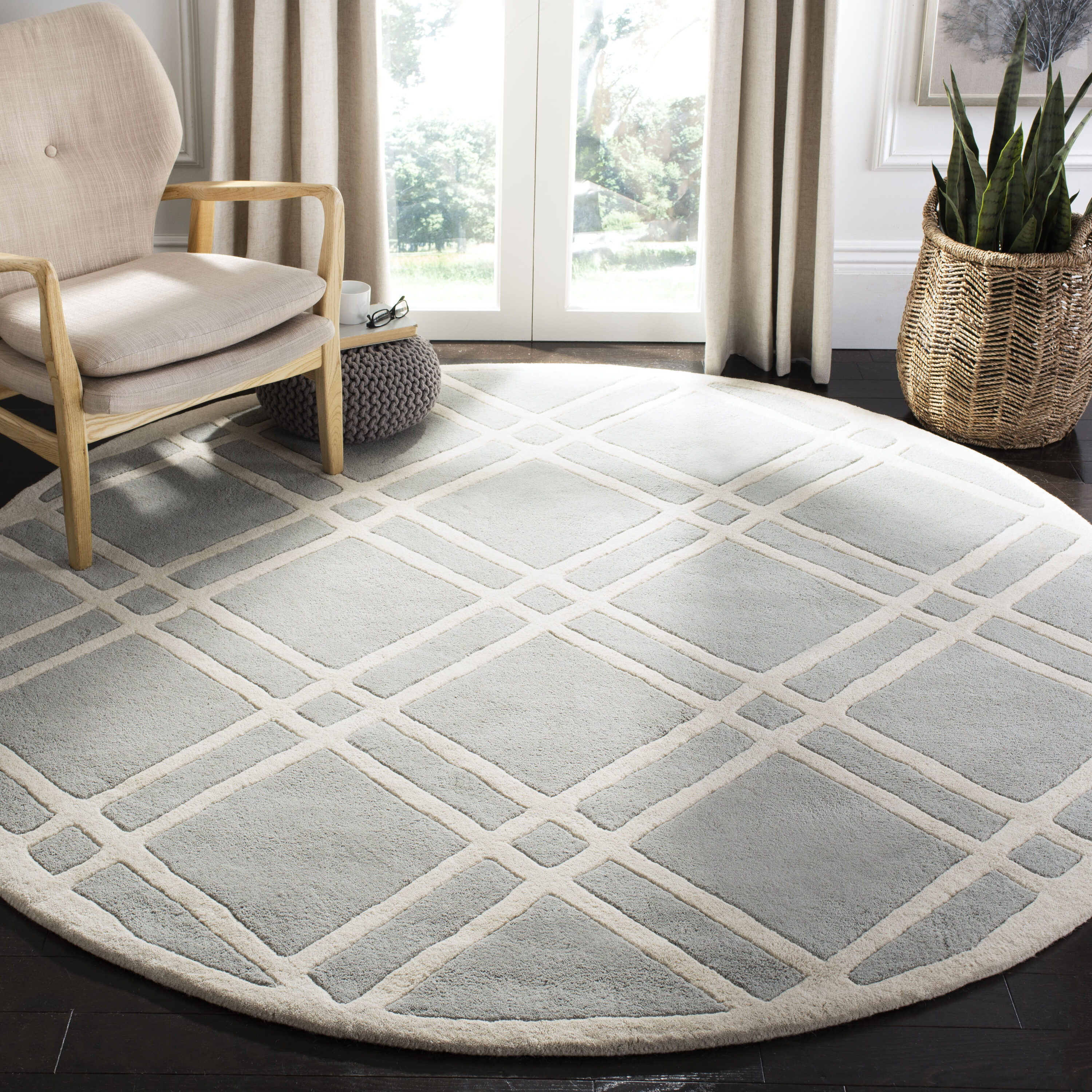  Chatham 740 Gray/Ivory Contemporary 7ft x 7ft Round Rug