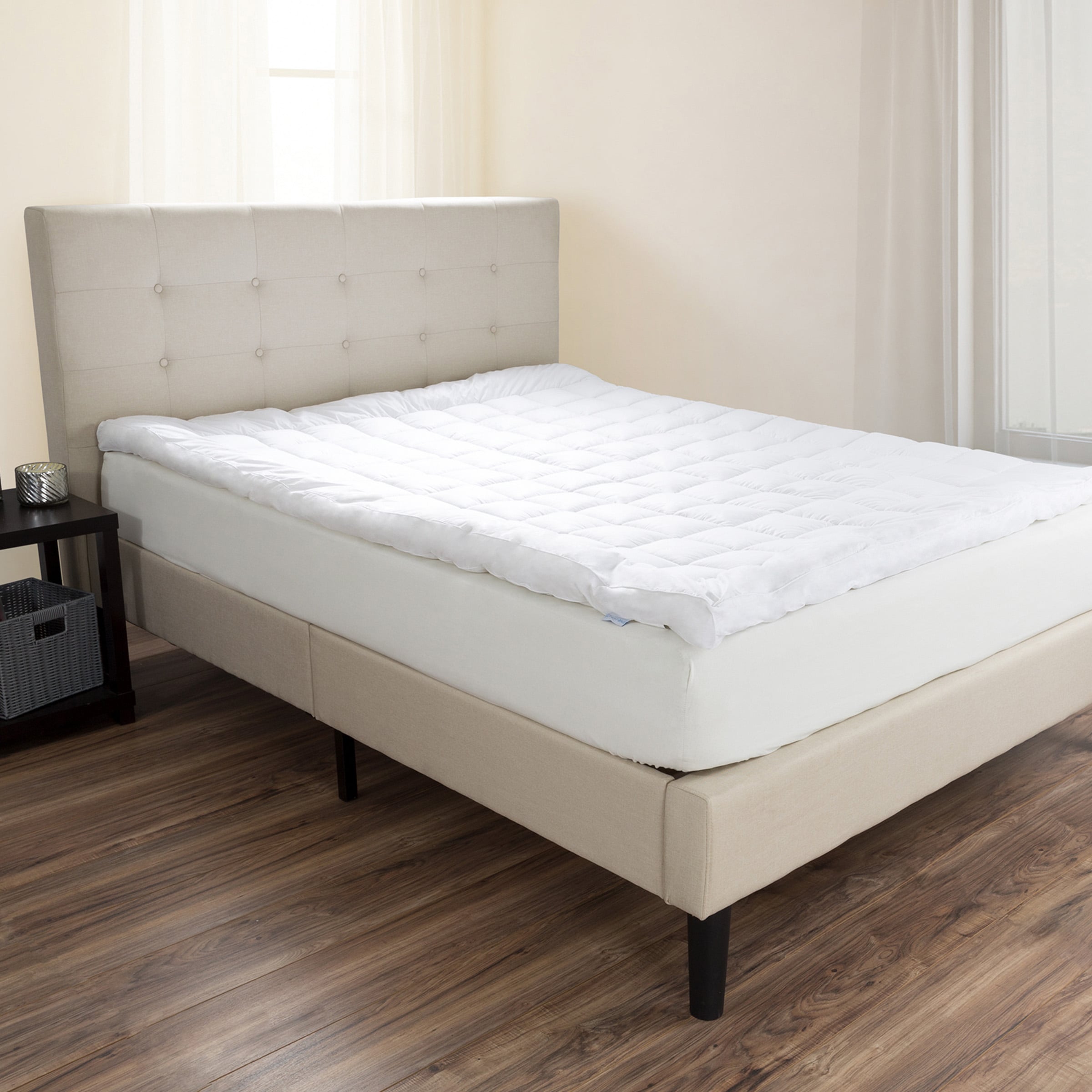 Queen White Down Alternative Mattress Topper with Microfiber Cover