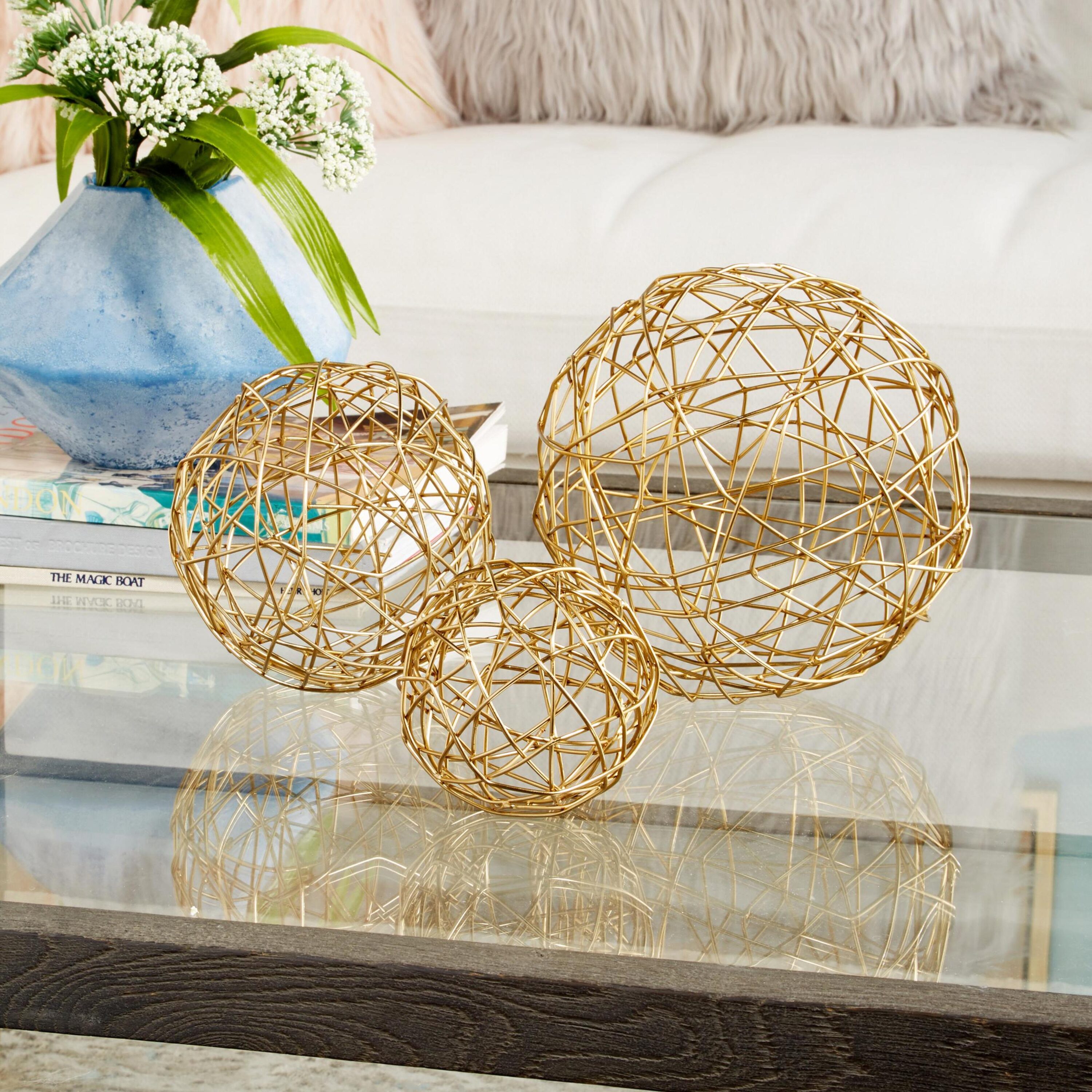 CosmoLiving by Cosmopolitan 54247 3 -Pack Gold Iron Modern Sculpture