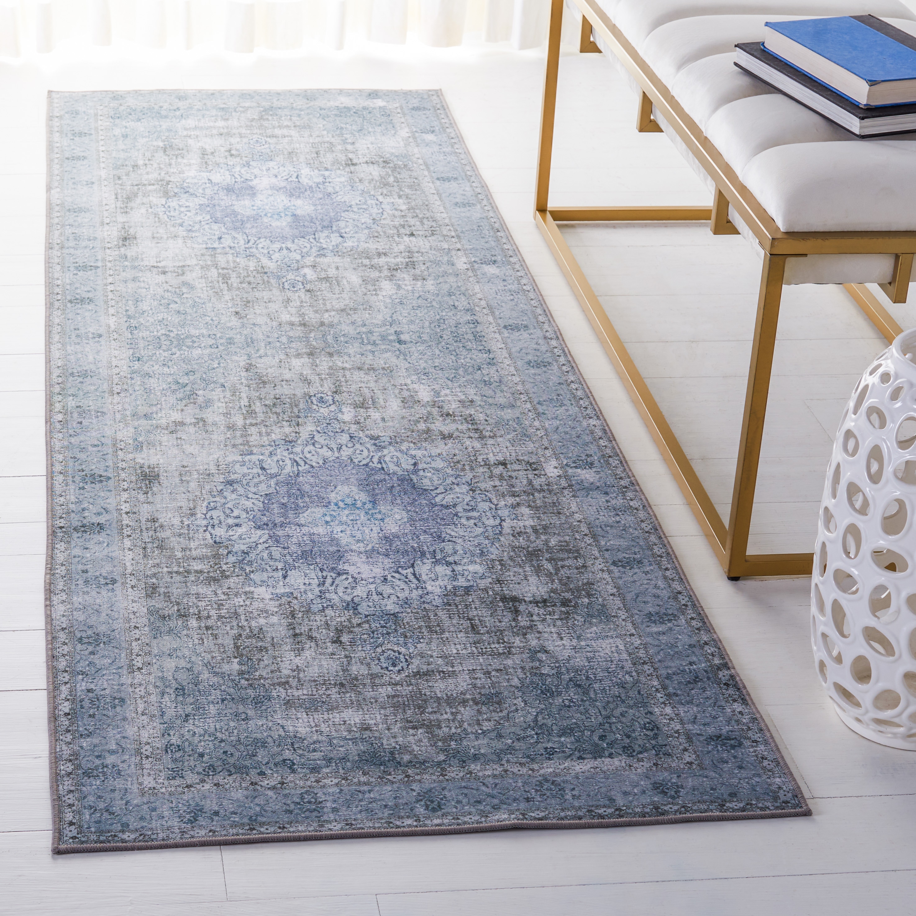 Safavieh TSN190X-28 Tucson 3 x 8 (ft) Loomed Polyester Green/Green Rectangular Indoor Border Machine washable Runner rug