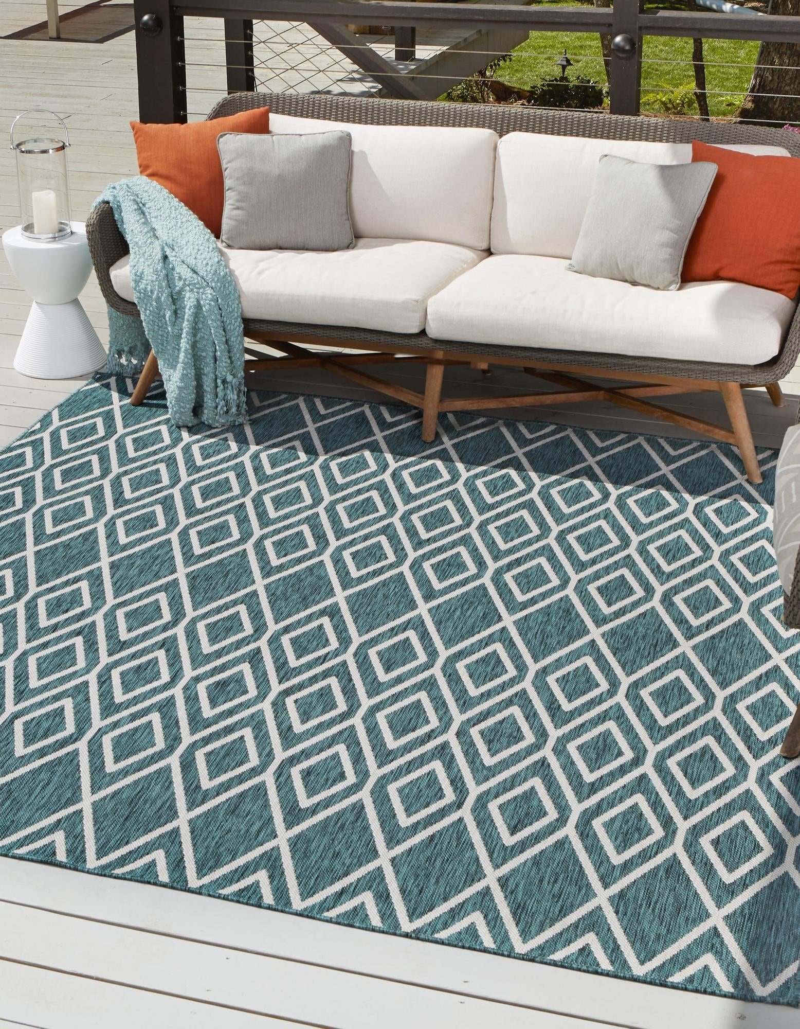 Unique Loom 3152339 Jill Zarin Outdoor 8 x 8 (ft) Loomed Polypropylene Teal Square Indoor/Outdoor Trellis Area rug